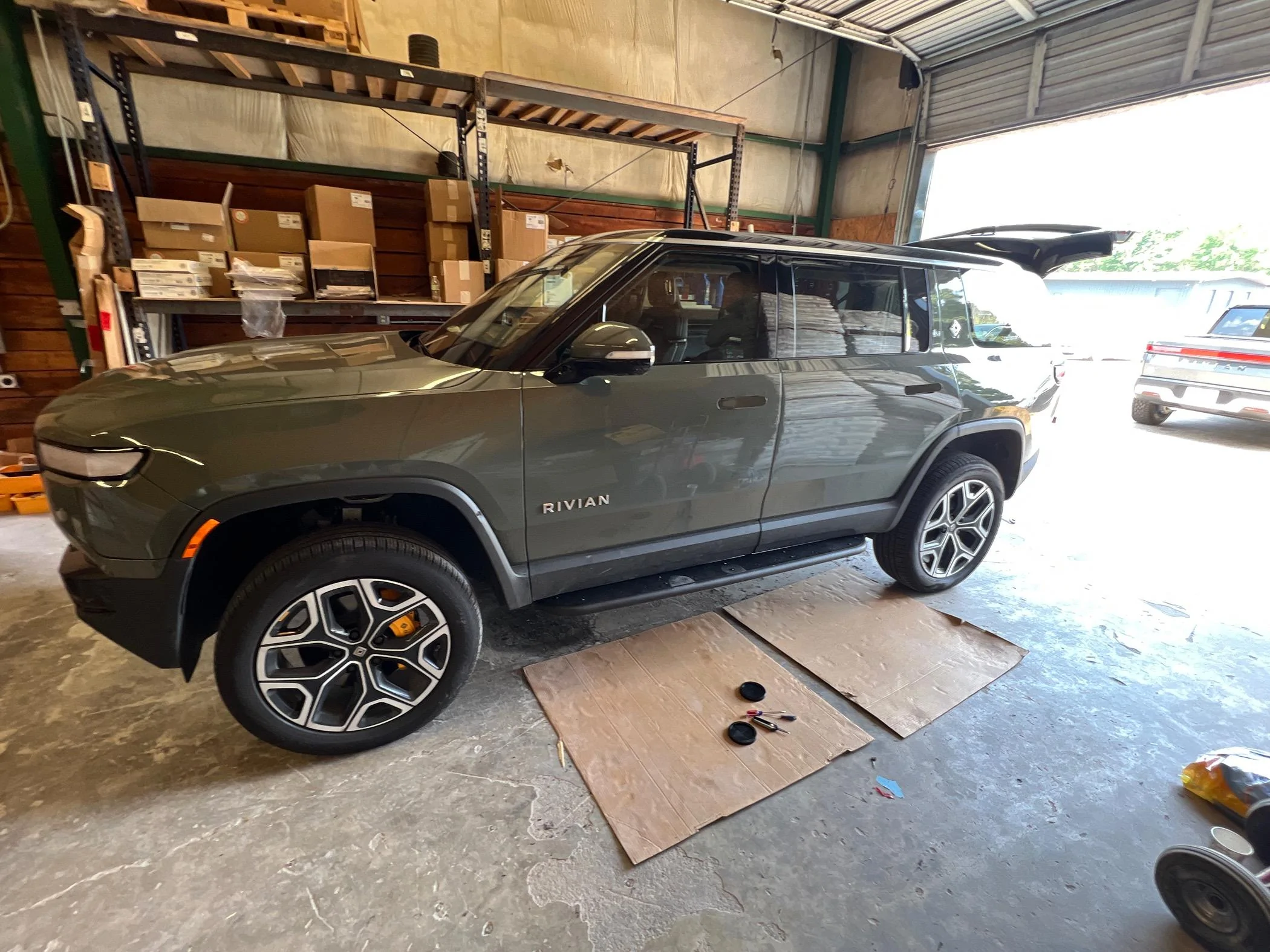 Rivian R1T R1S RMaxx Running Boards for R1T and R1S @ EV Sportline - Free "RIVIAN" Swag Giveway 70862307436__CAA05D02-BF19-4BDD-96E9-2B38185811B3