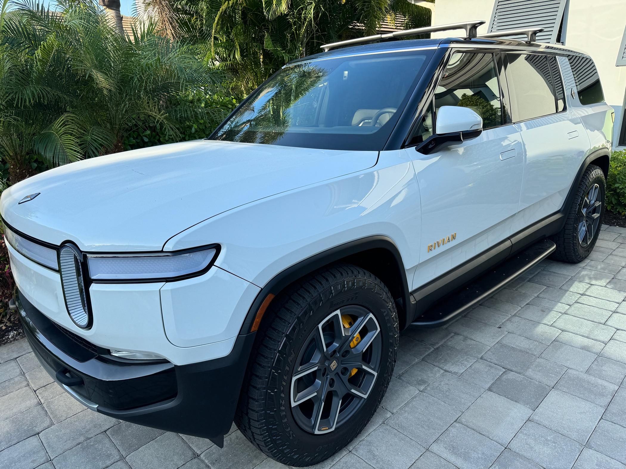 Rivian R1T R1S RMaxx Running Boards for R1T and R1S @ EV Sportline - Free "RIVIAN" Swag Giveway IMG_7643