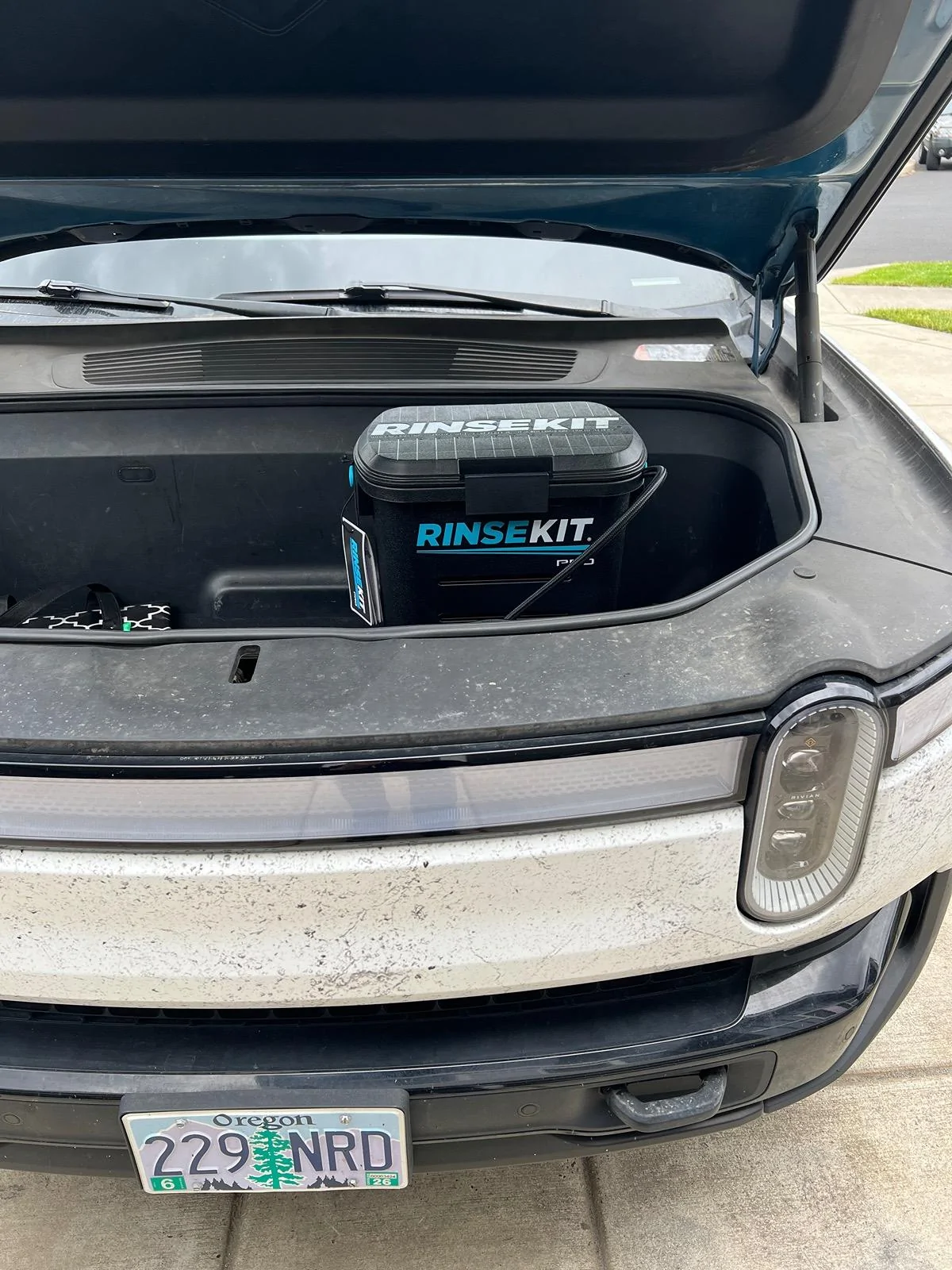 Rivian R1T R1S RinseKit and my R1T IMG_5742