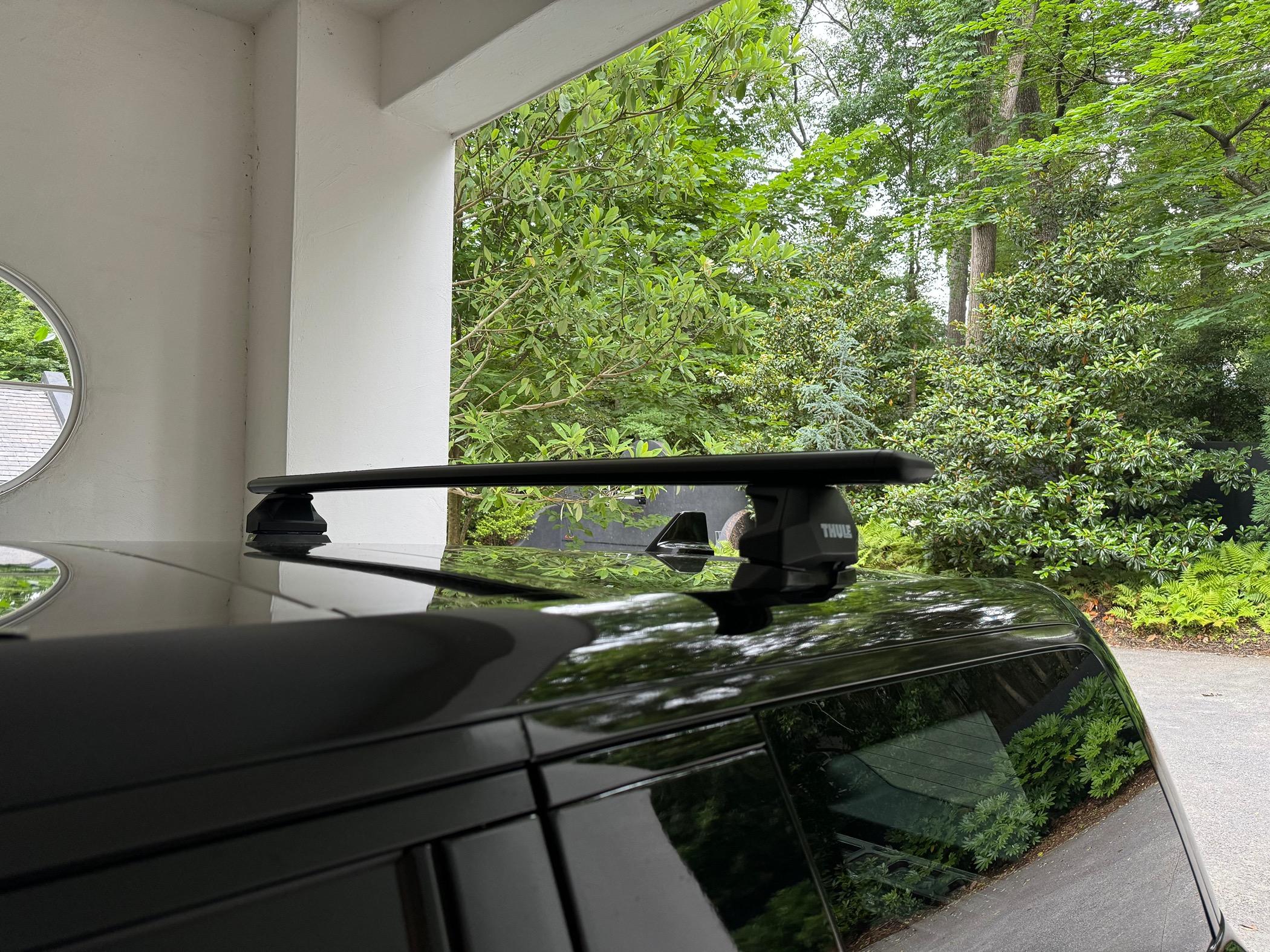 Rivian R1T R1S Blacking Out Crossbars IMG_3140