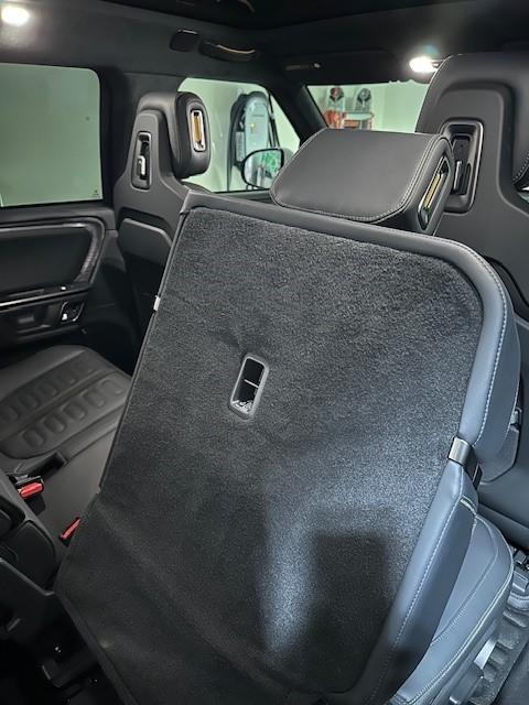 Rivian R1T R1S Where to place a Fire Extinguisher 04