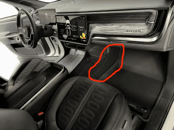 Rivian R1T R1S Where to place a Fire Extinguisher rivian-r1t-floor-mat-wall-3d-maxpider_600x
