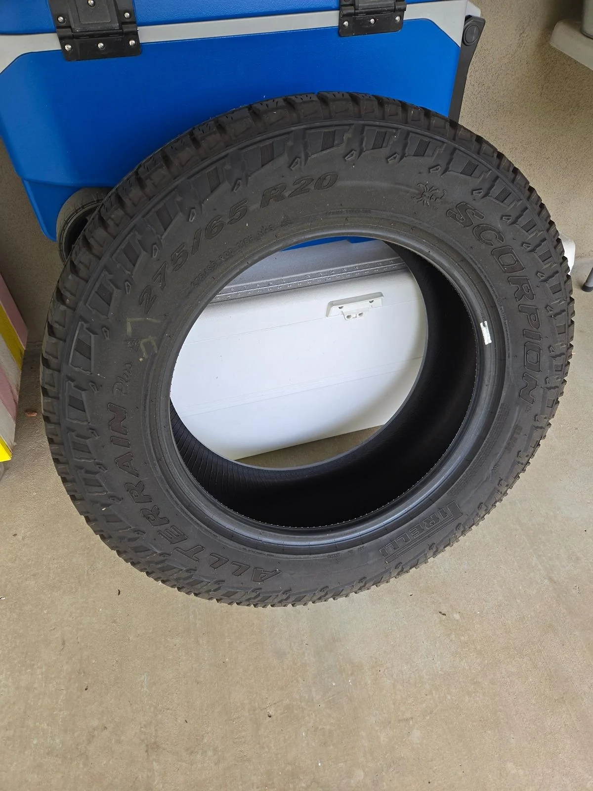 Rivian R1T R1S WTB 1 20" AT tire only 20240311_154519