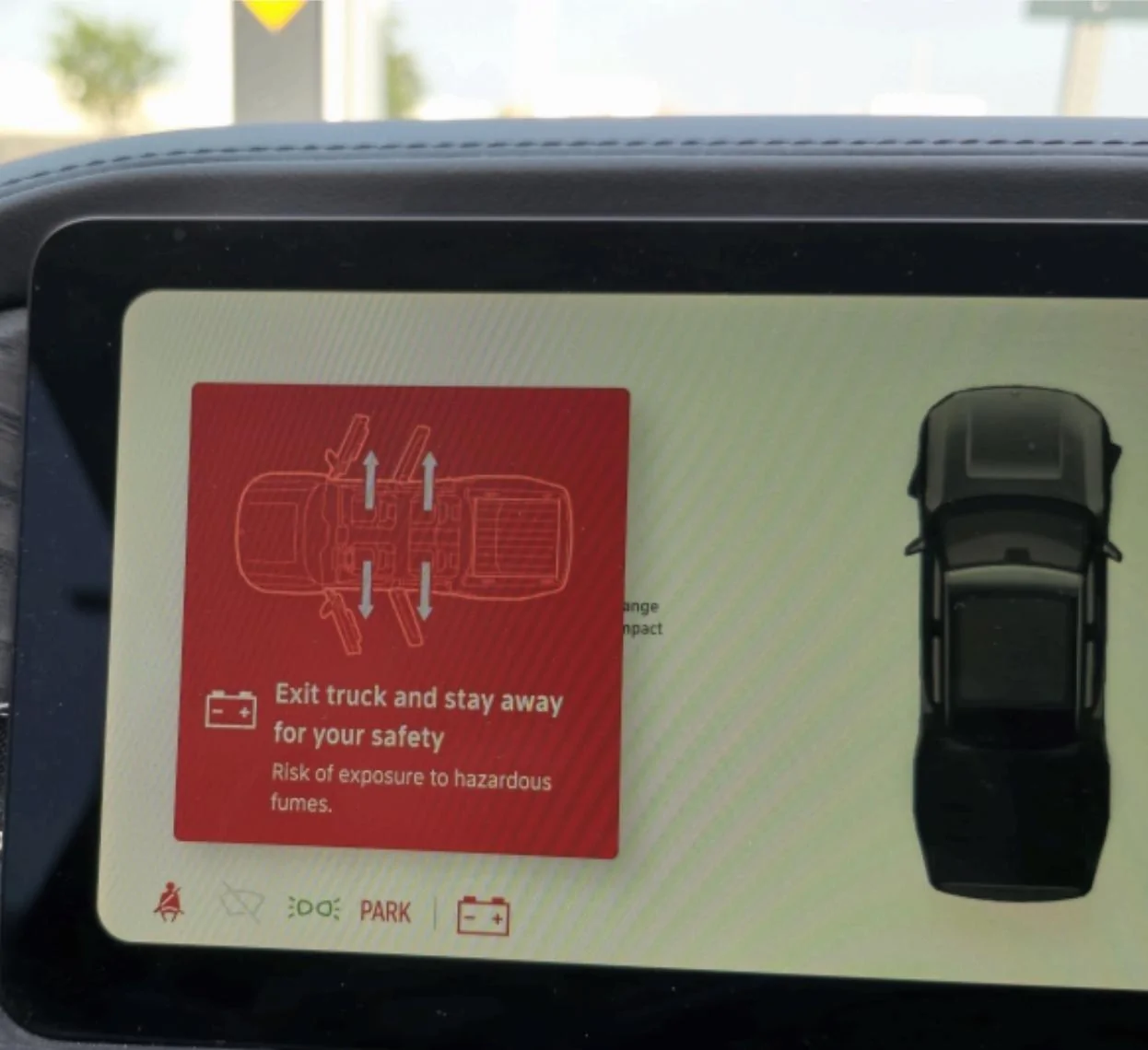 Rivian R1T R1S "Exit truck and stay away..."  DCFC battery alert Riv battery alert
