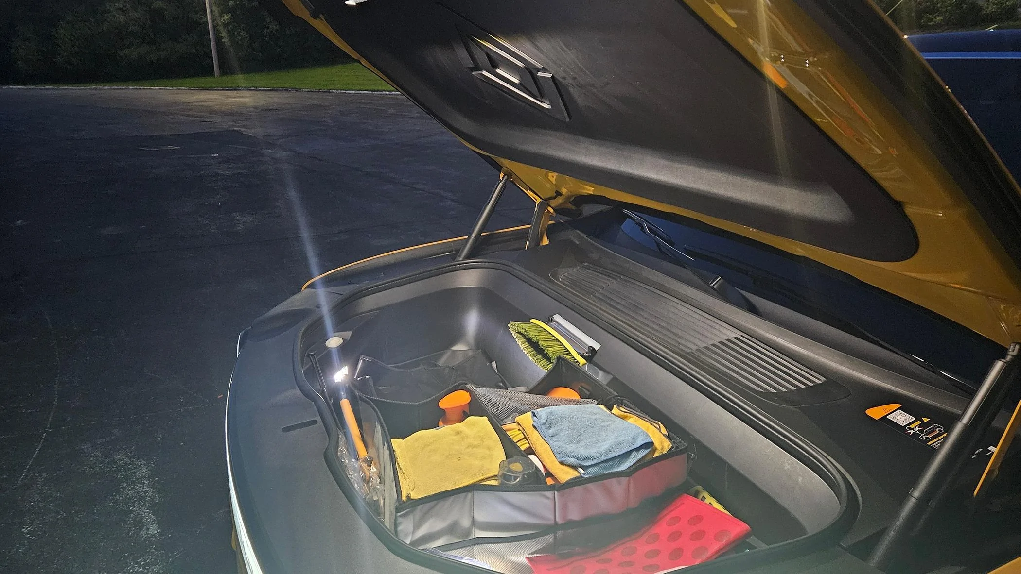 Rivian R1T R1S Simple Frunk / Front Trunk Lighting Solution 20240520_210116