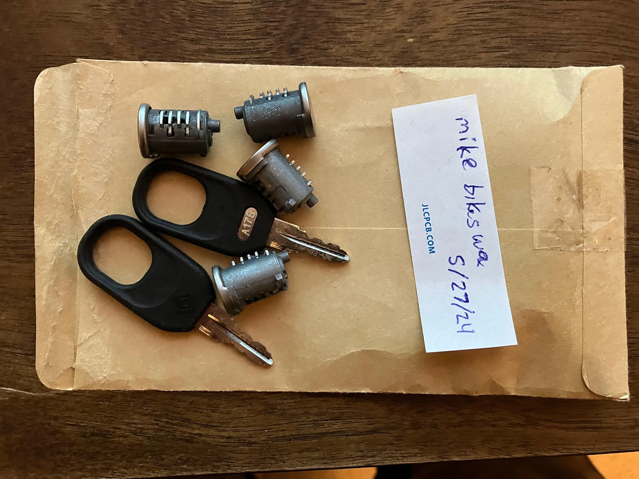 Rivian R1T R1S Rivian equipment lock set (A178) - $20 IMG_1634