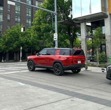 rivian r1 r1s refresh spotted seattle 3.jpg