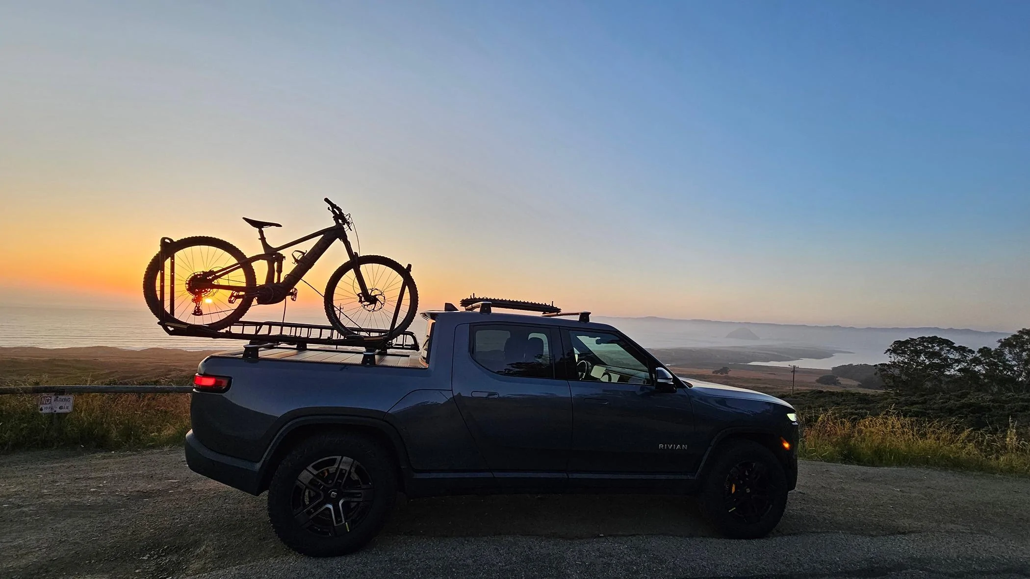 Rivian R1T R1S Recommendation needed: bike rack/mount compatible with Rivian crossbars 20240508_195327