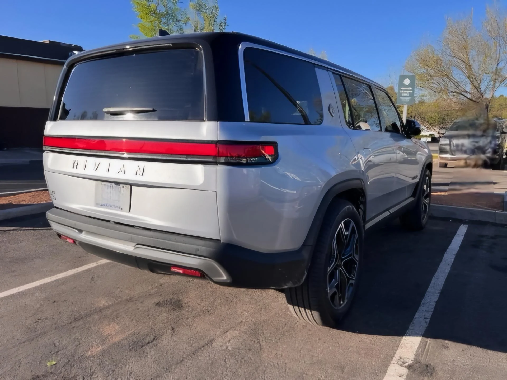 Rivian R1T R1S New R1 Refresh spotted photos! [Updated w/ New Wheel Aero Covers pic] IMG_6098
