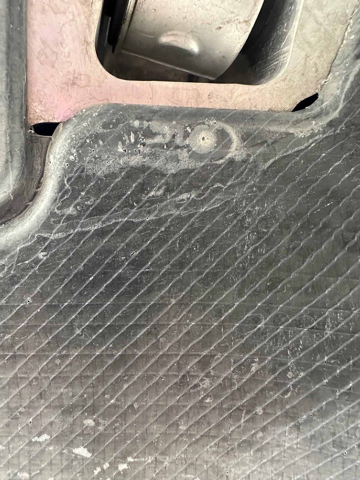 Rivian R1T R1S Missing underbody torx screws IMG_2134