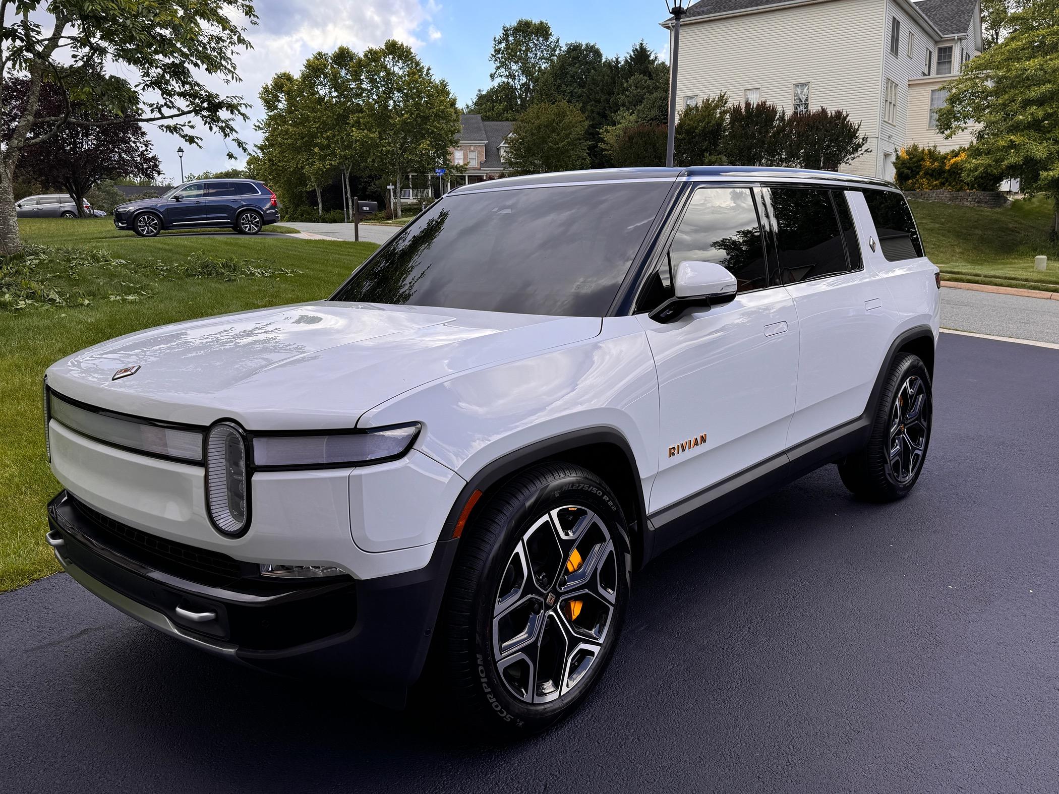 Rivian R1T R1S Delivery Day Tommorow! - 2024 R1S IMG_4774