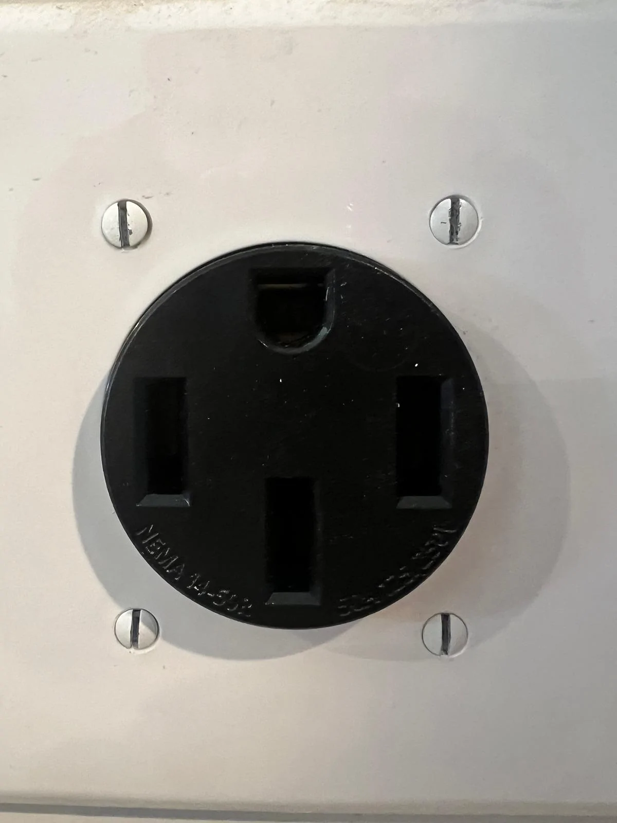 Rivian R1T R1S 30amp Wall Charger question (Specifically Charge Point) IMG_3825