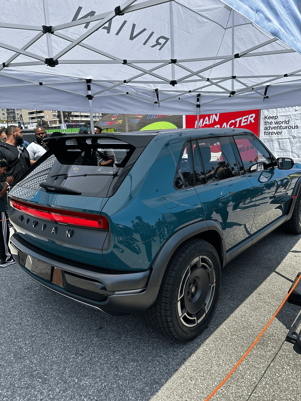 Rivian R1T R1S Photos of R3X at Electrify Expo Today! ?⚡ 1717306967317-6g