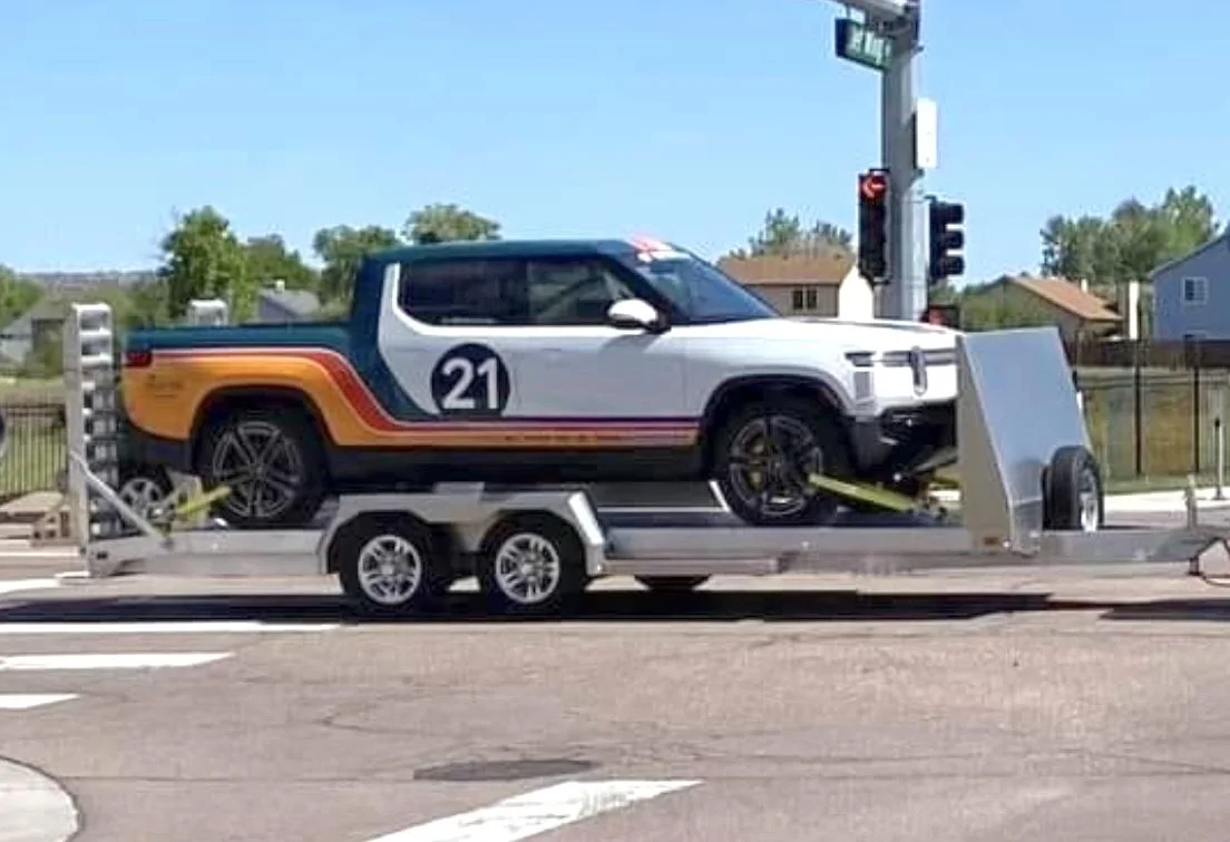 Rivian R1T R1S Pikes Peak R1T Refresh / Facelift Model Spotted! rivian r1t refresh spotted towed