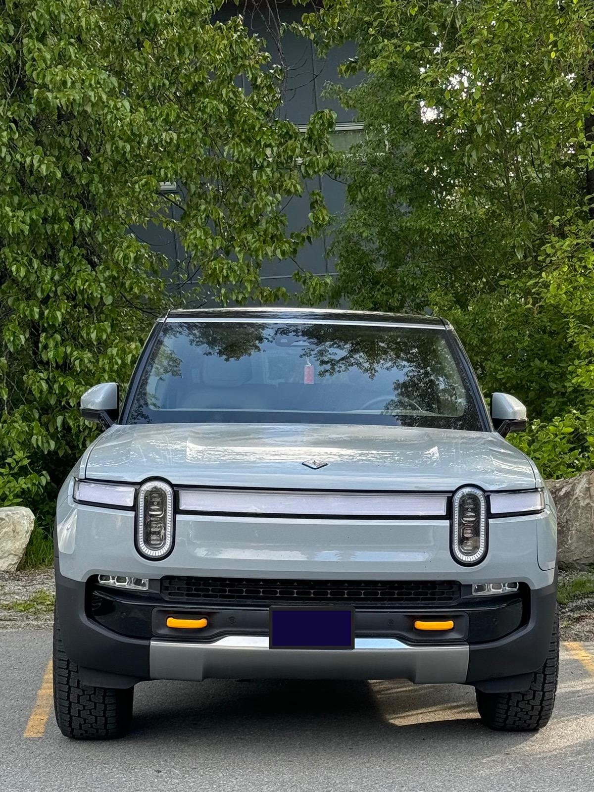 Rivian R1T R1S Suspension issue…took delivery yesterday… IMG_8228