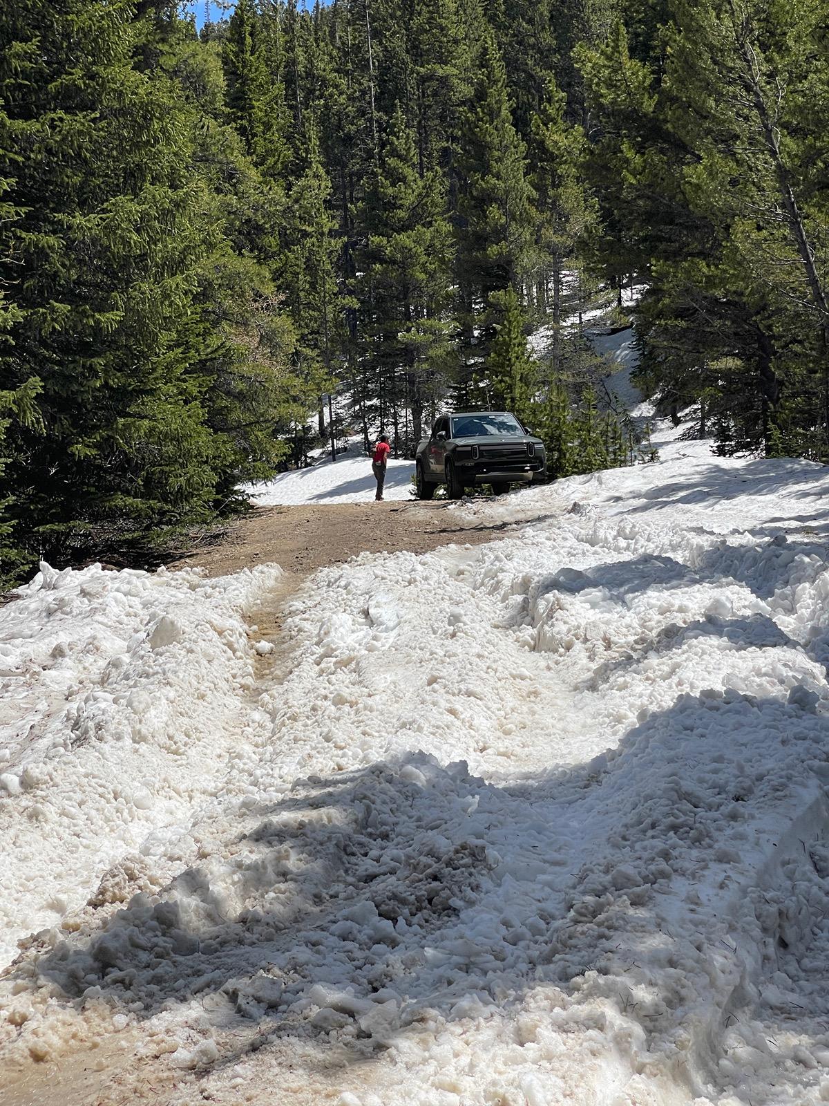 Rivian R1T R1S Colorado Checking In IMG_1273