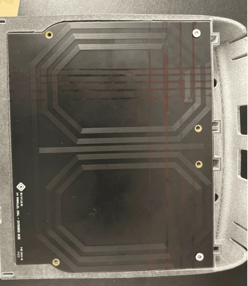 Rivian R1T R1S First comparison look: Refreshed R1 facelift vs. Pre-Refresh model 1717423989222-x3