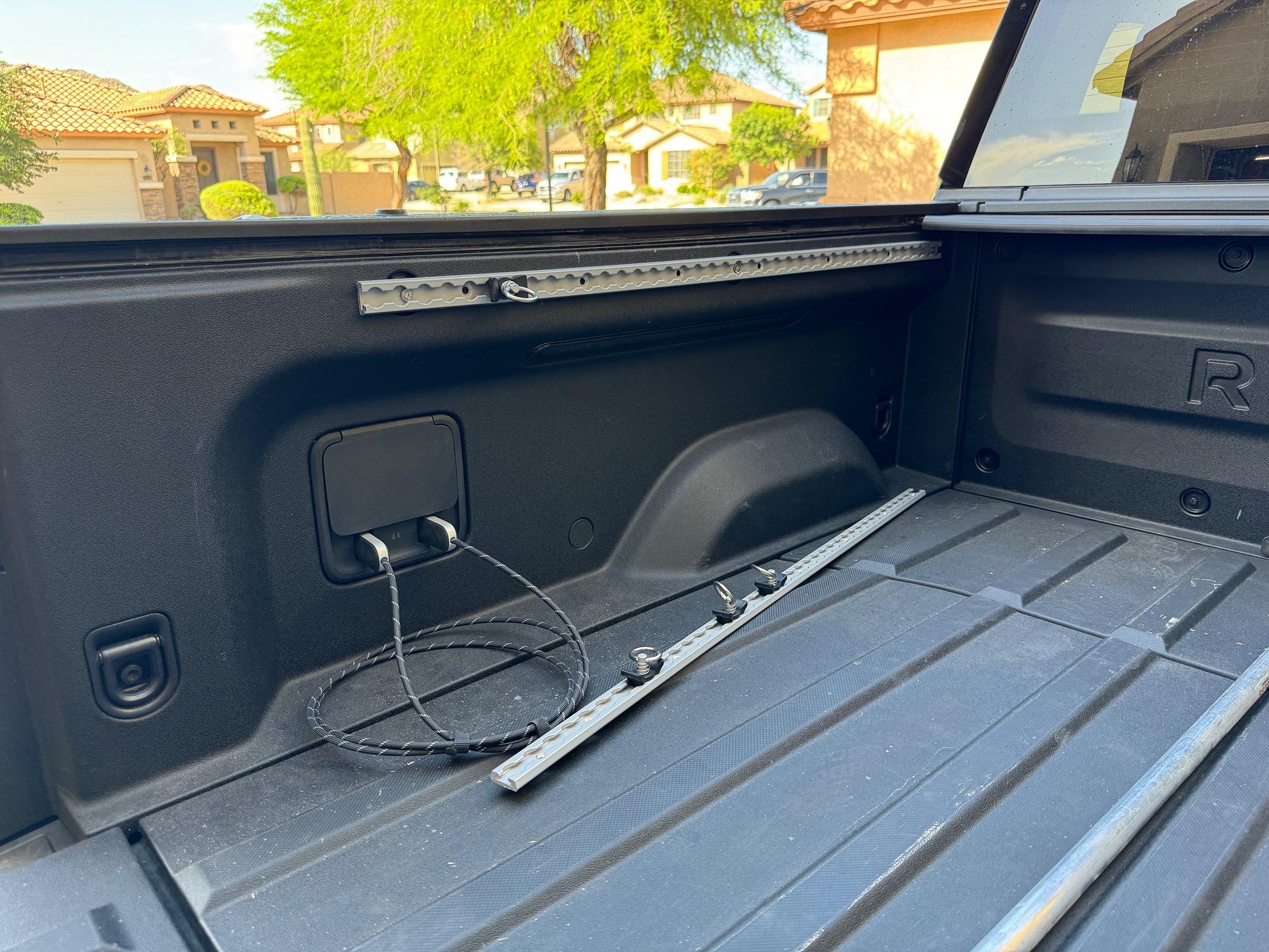 Rivian R1T R1S Alternative Compressor Air Hose - Flexzilla Recoil 20ft IMG_2710