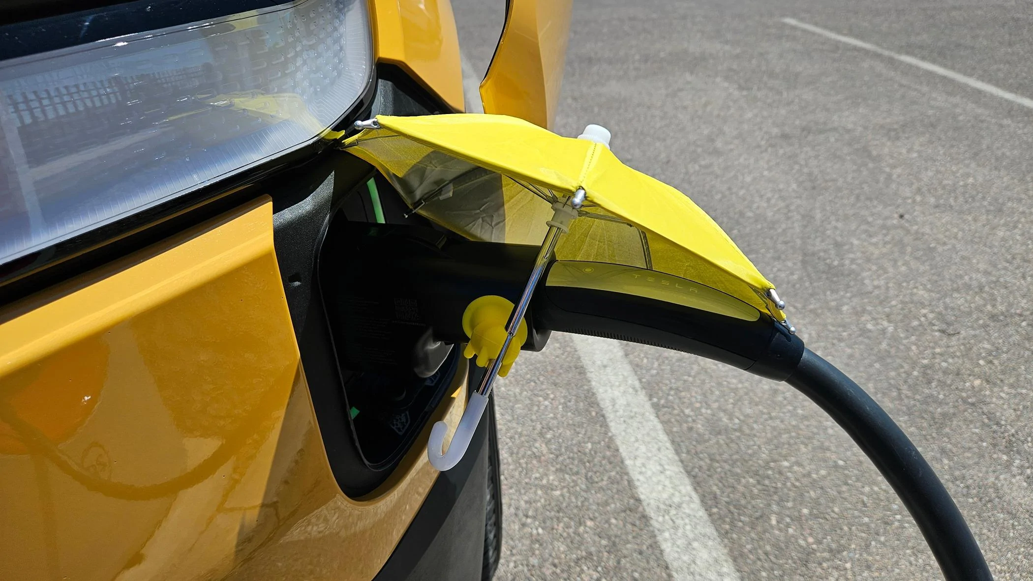 Rivian R1T R1S First experience with Lectron Supercharger adapter 20240603_124645