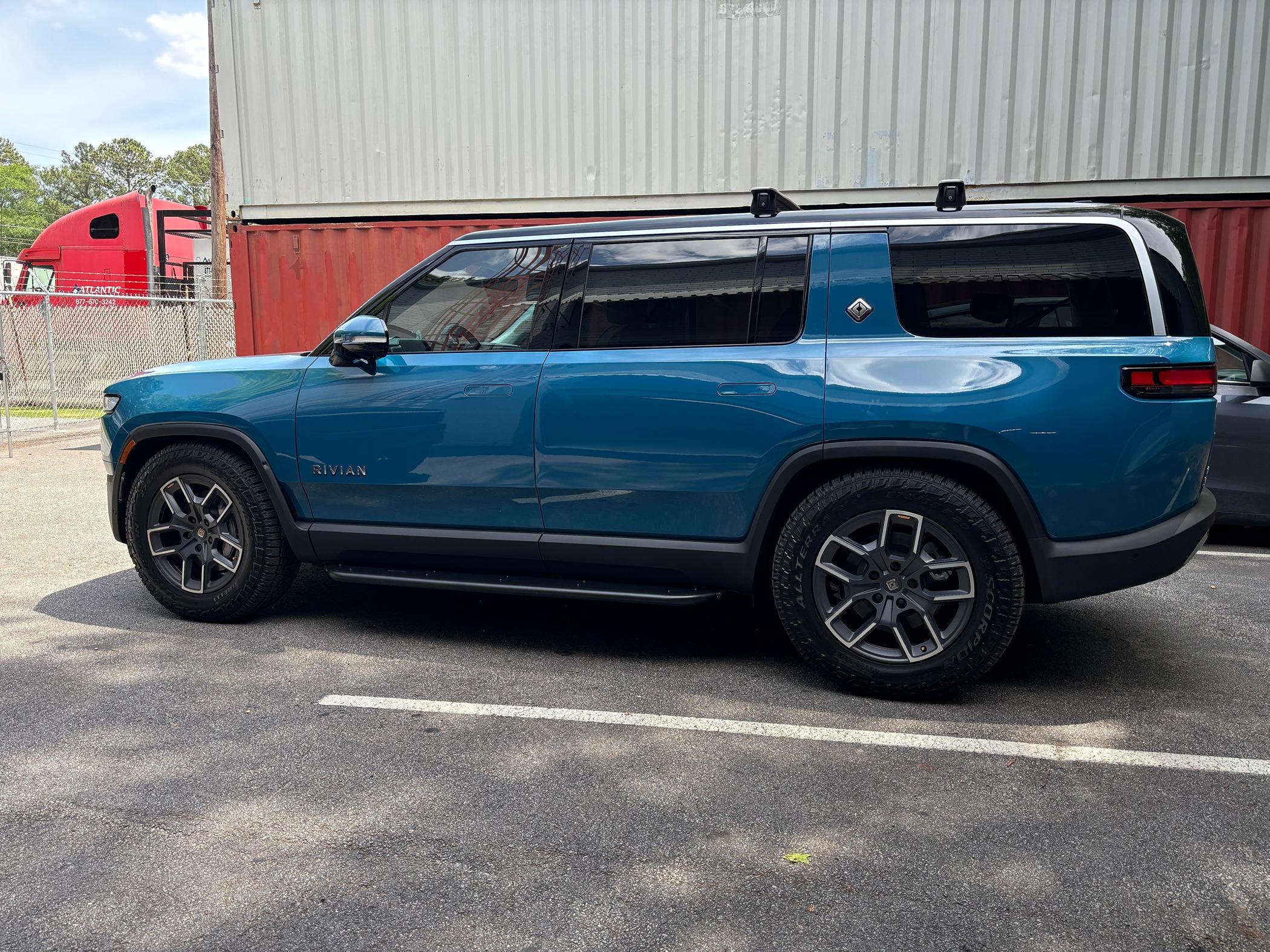 Rivian R1T R1S Completed my RMaxx Running Board install (R1S) unnamed (30)