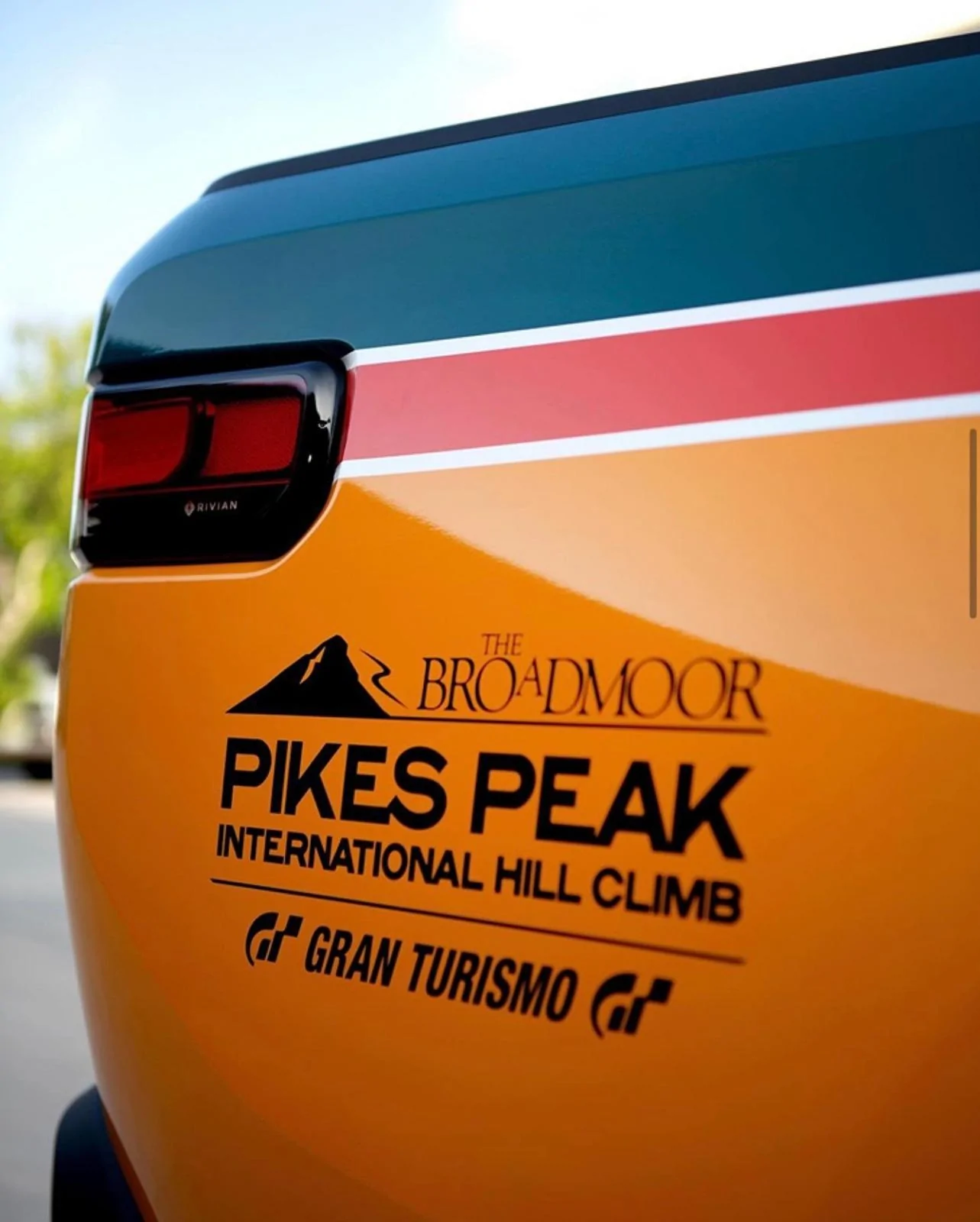 Rivian R1T R1S Pikes Peak R1T Refresh / Facelift Model Spotted! pikes peak rivian r1t