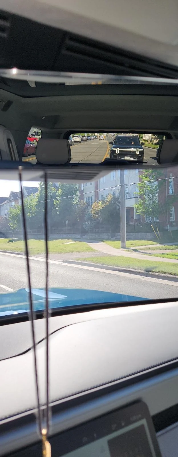 Rivian R1T R1S Ontario sightings 20240603_172902
