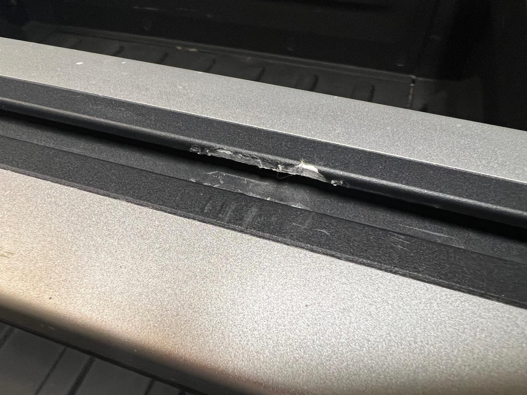Rivian R1T R1S SOLD - OEM Cross Bars (2) - $450 IMG_5945