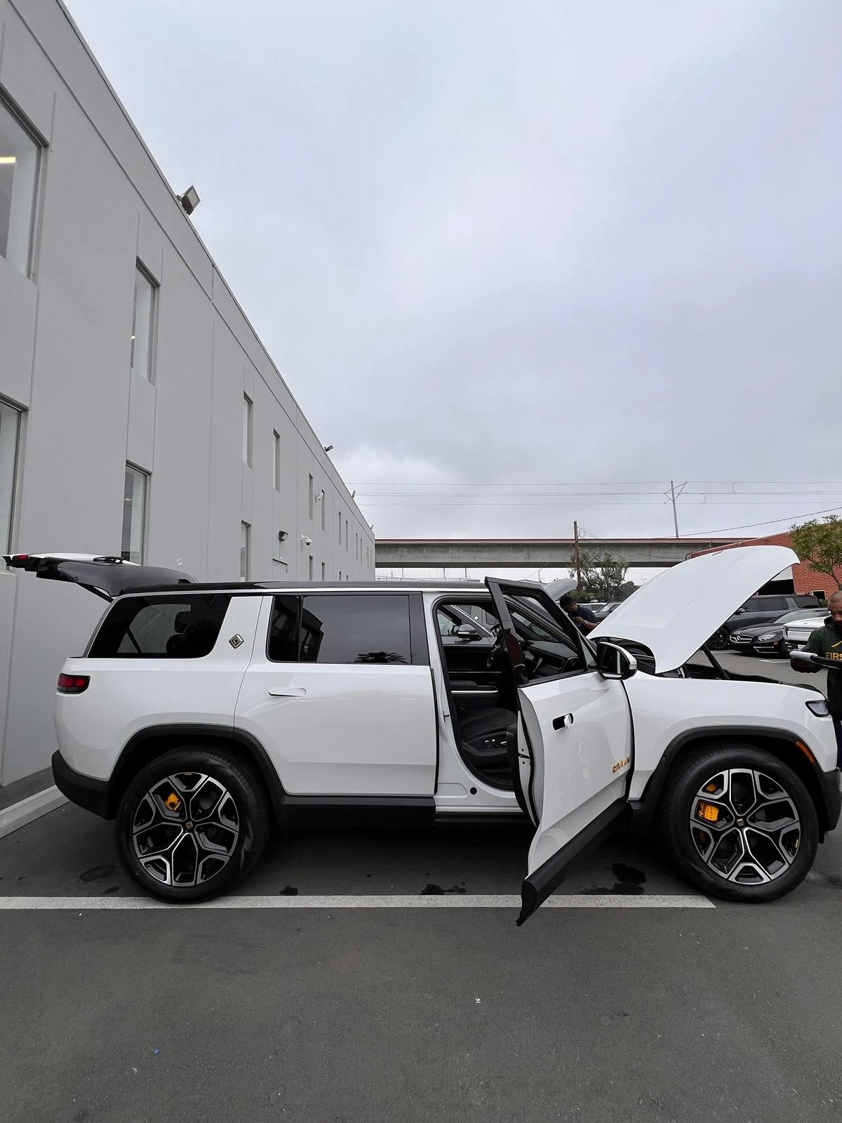 Rivian R1T R1S Problems with New Car IMG_4041