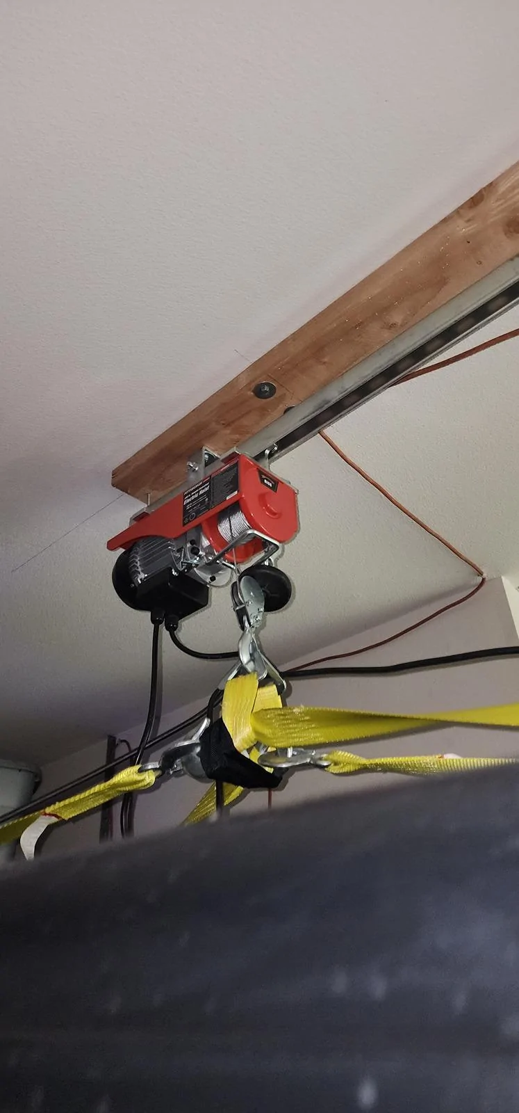 Rivian R1T R1S Storing your roof top tent RTT with garage ceiling hoist 20240605_201046