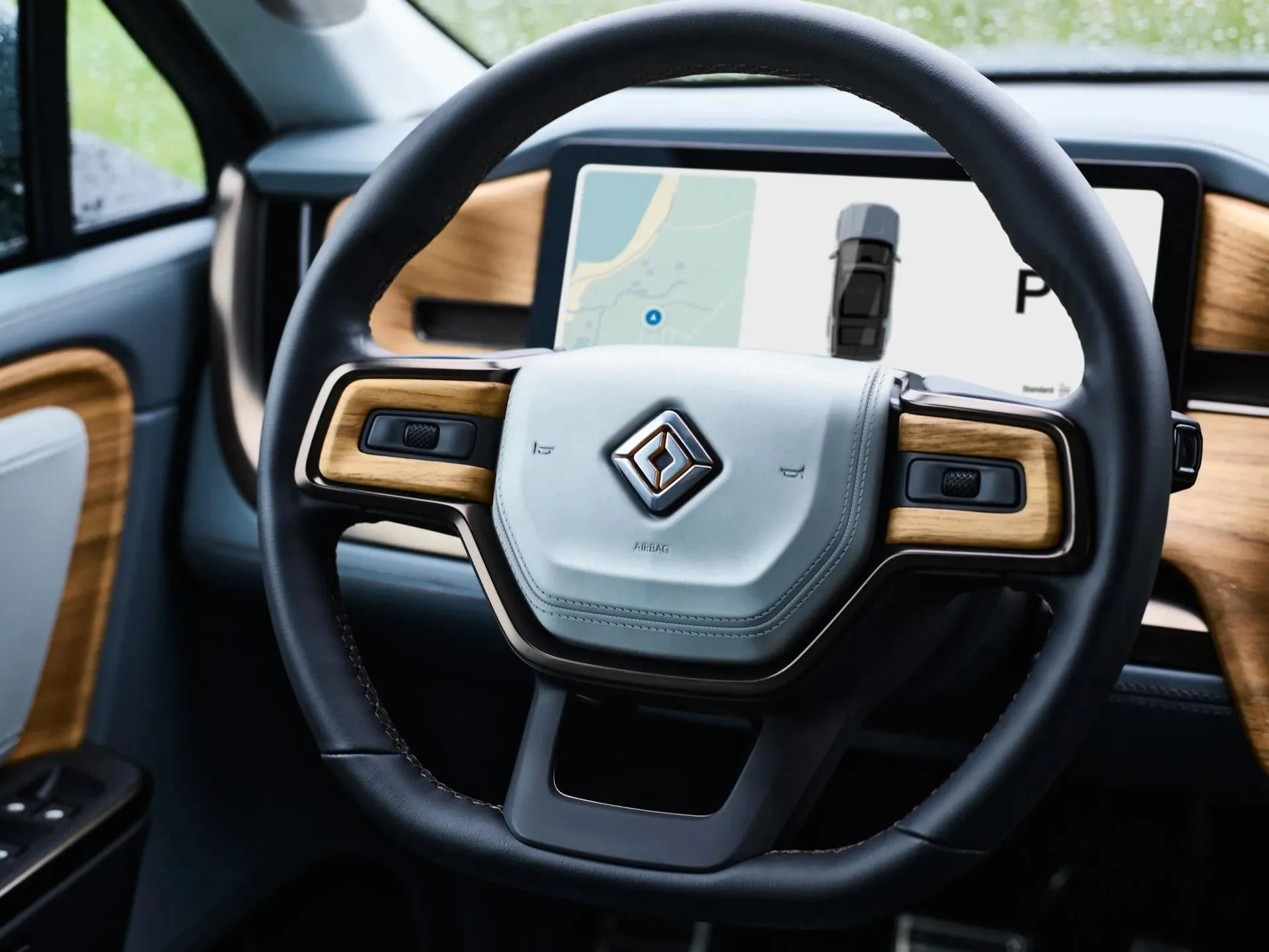 Rivian R1T R1S Official: 2025 R1T & R1S Refresh / Facelift (2nd Gen) Specs and Photos!  Quad Motor gets 1,025 HP and 0-60 in 2.5 Seconds!!! rivian-r1s_100932068_h-jpeg