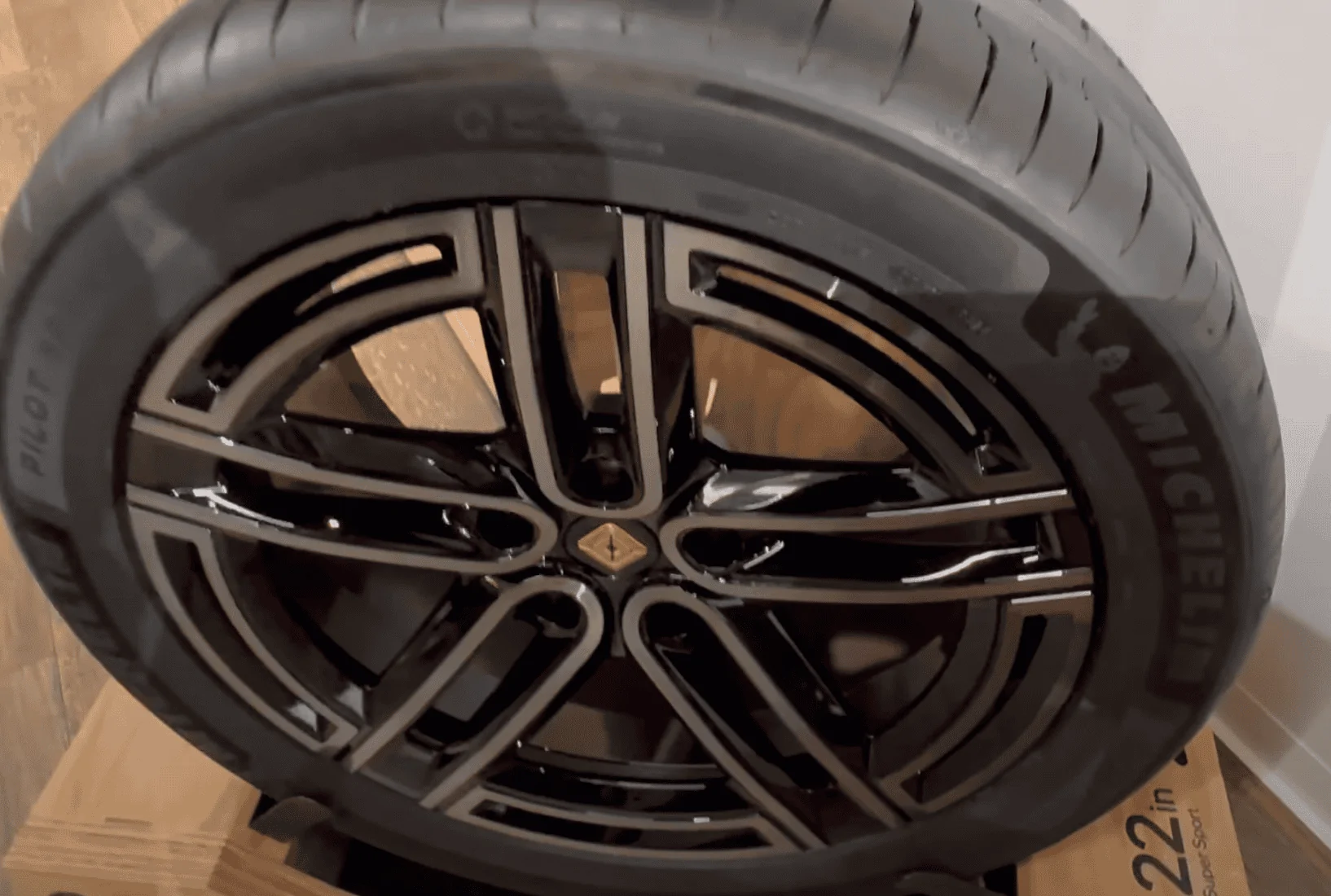 Rivian R1T R1S New 2025 R1 22" Wheels? Screenshot 2024-06-06 at 3.39.04 PM