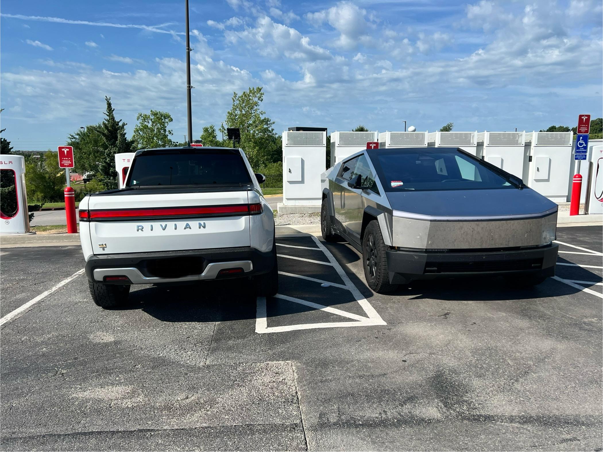 Rivian R1T R1S Pretty damn cool! Lectron adapter @ Tesla Supercharger IMG_1483