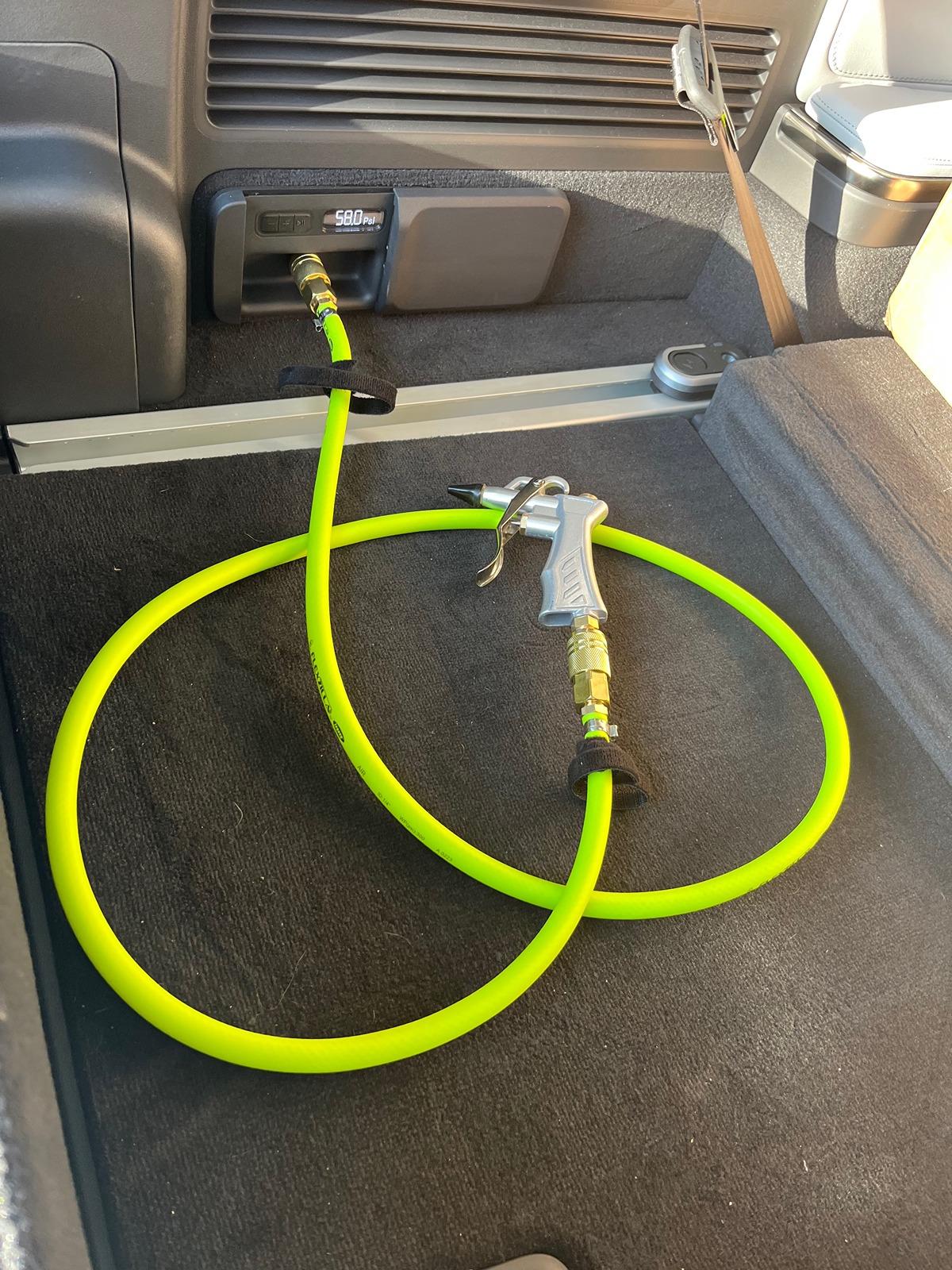Rivian R1T R1S Custom short air hose IMG_3340