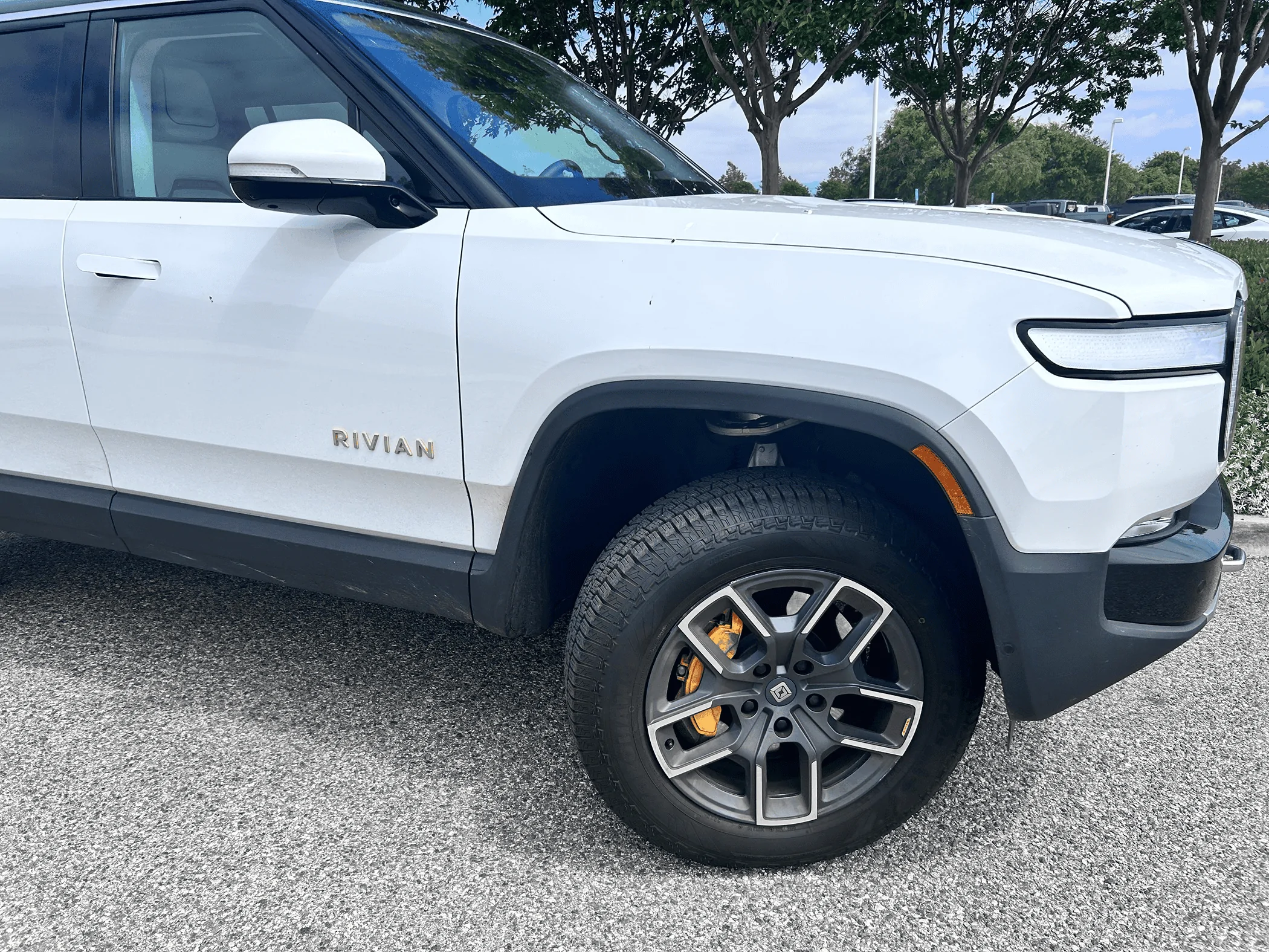 Rivian R1T R1S YOKOHAMA GEOLANDAR CV 4S | 275/60R20 - 116H - 660AA - 3PMSF 1718063834024-yg
