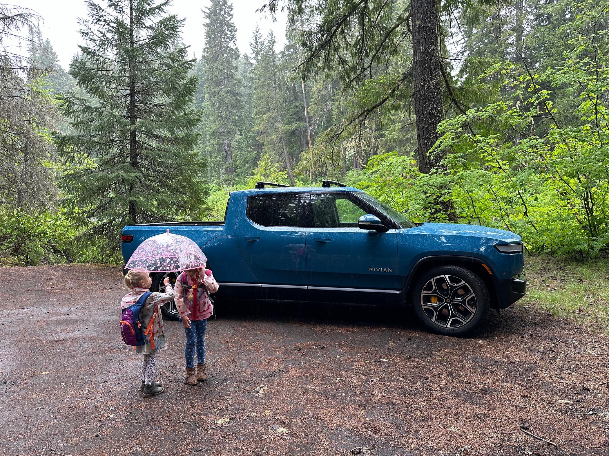 Rivian R1T R1S Where are the Rivian "adventurers"? IMG_4943