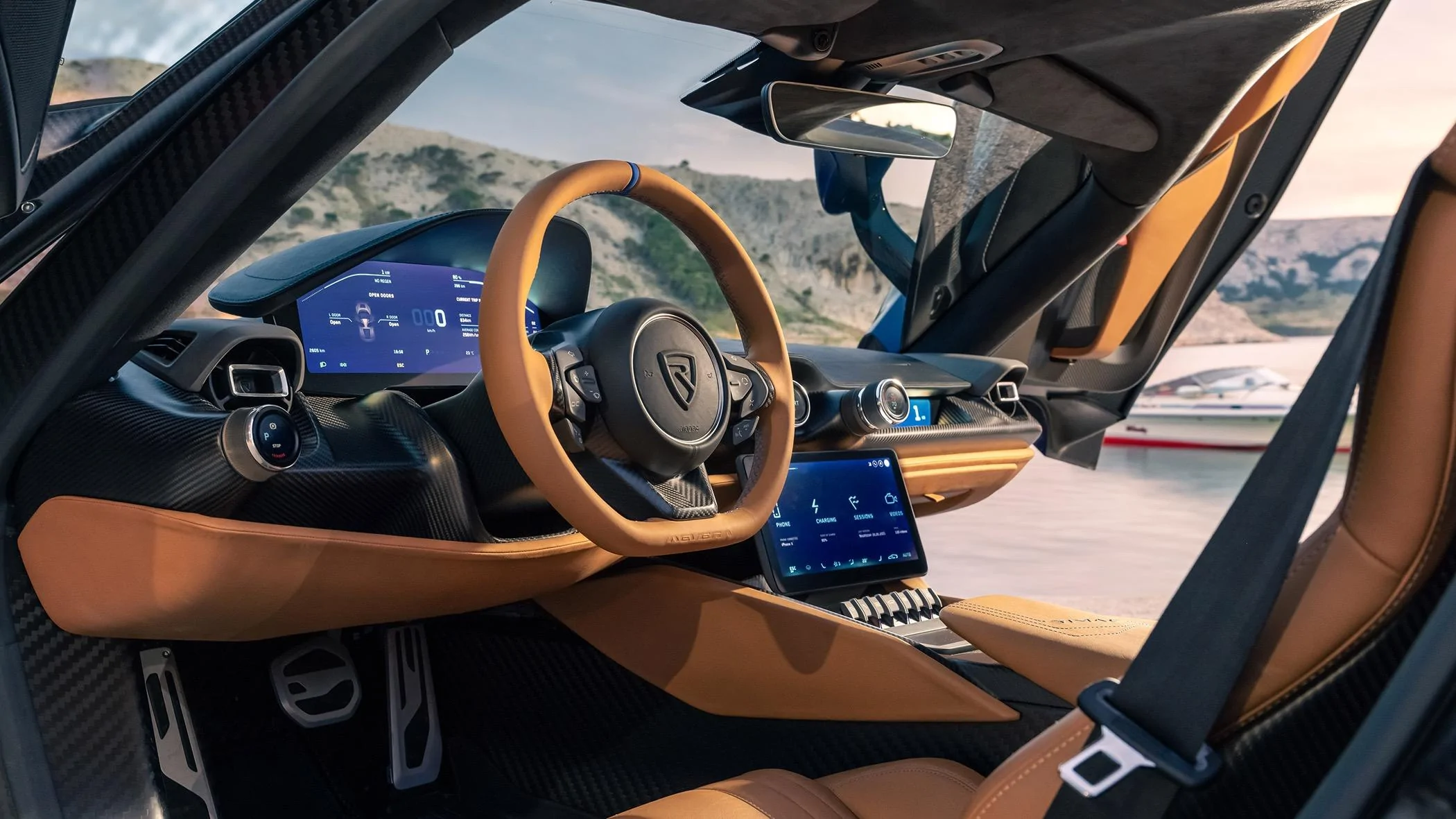 Rivian R1T R1S R1S vs Lamborghini Huracan race 1718228025133-t7