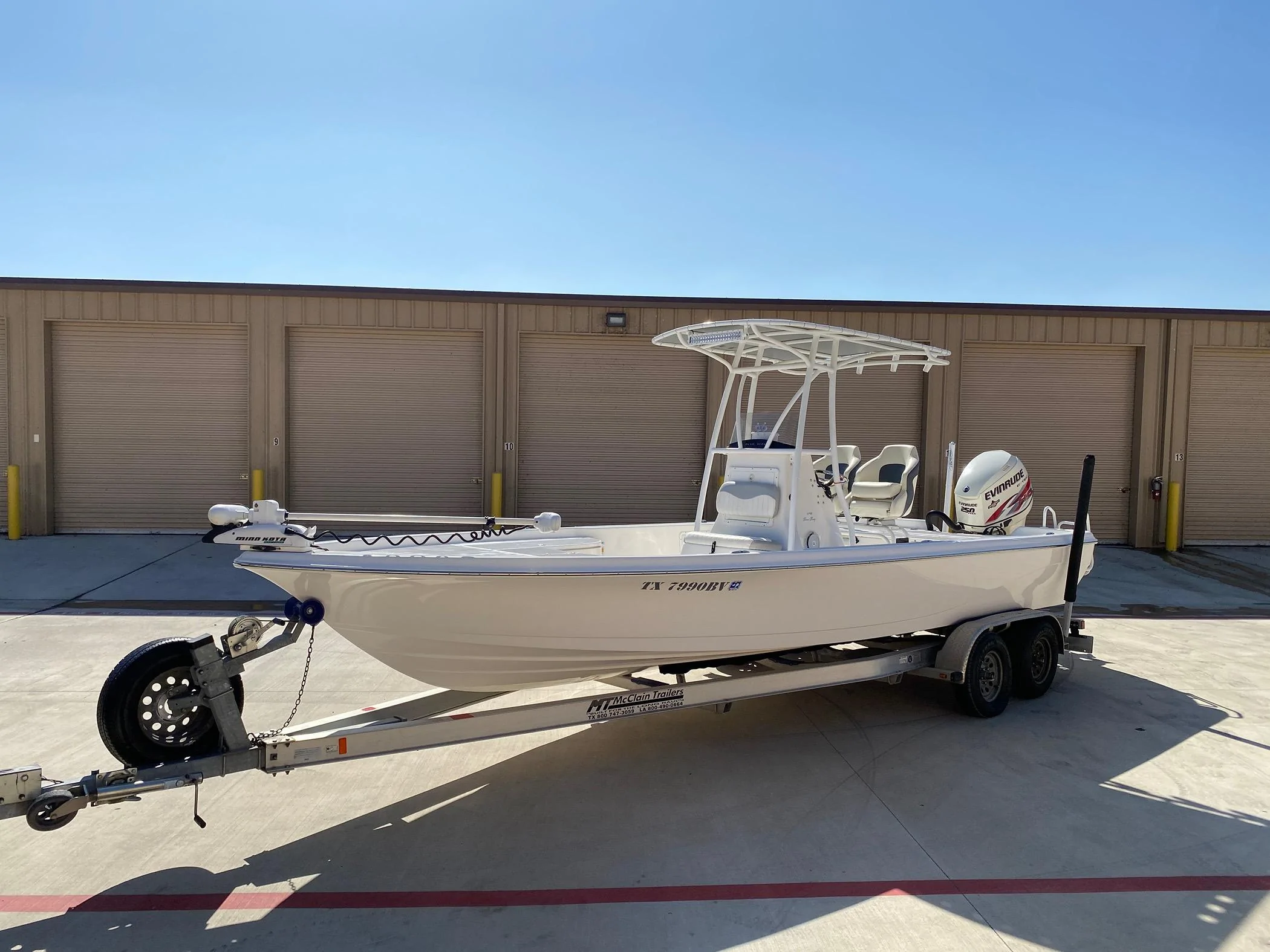 Rivian R1T R1S R1T and Tesla Ugly - Launching a Boat Together :-) File_008