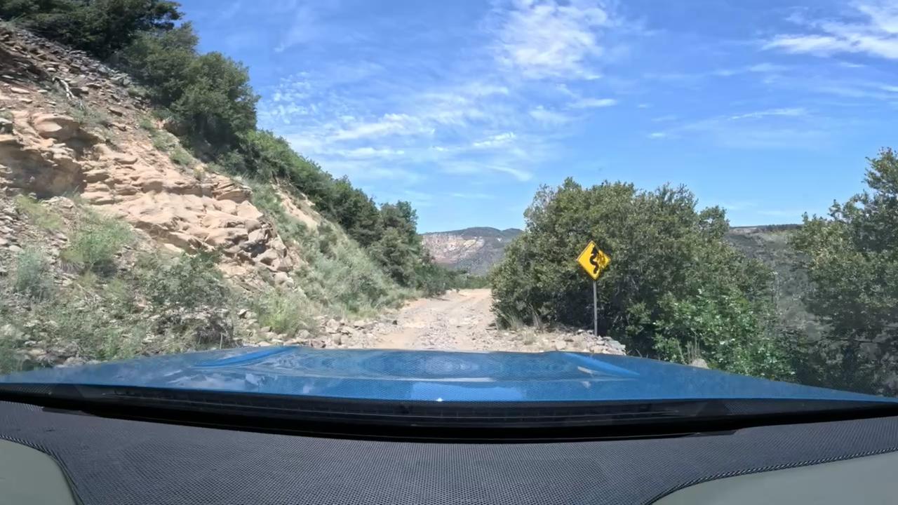 Rivian R1T R1S 6/2024 Schnebly Hill Trail into Sedona Frame-13-06-2024-12-25-31