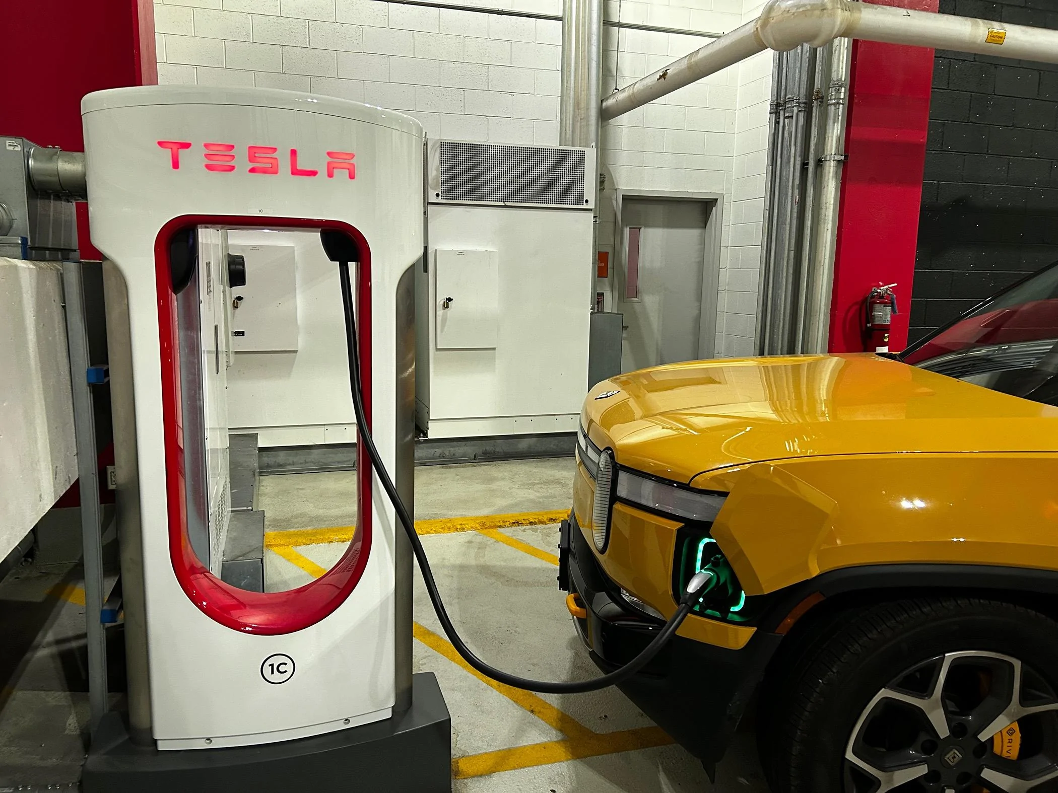 Rivian R1T R1S How to charge with NACS adapter? IMG_0402