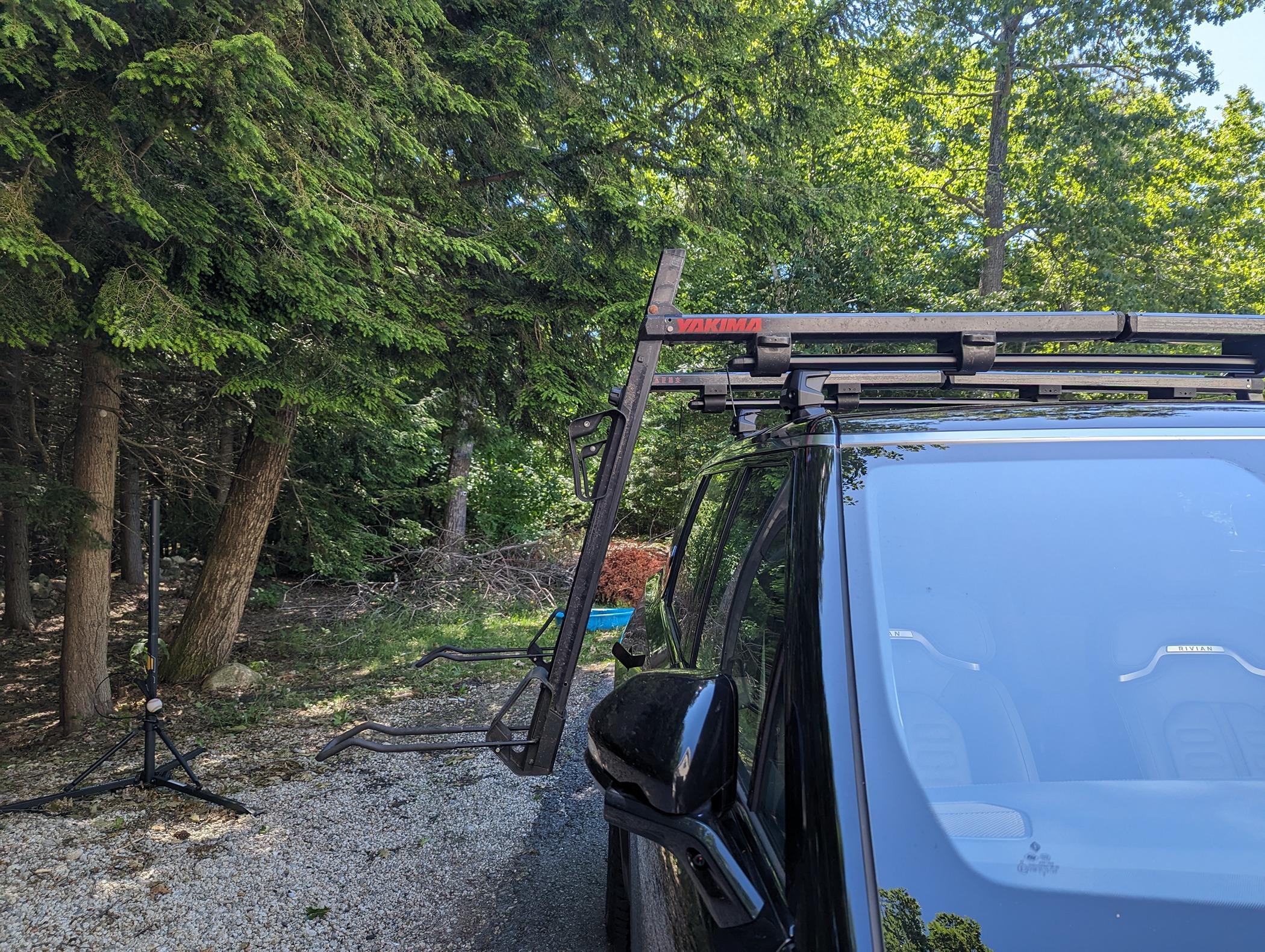 Rivian R1T R1S Dual Yakima ShowDown (Kayak And SUP Mount) on Thule Evo Rack on R1S 1000149368
