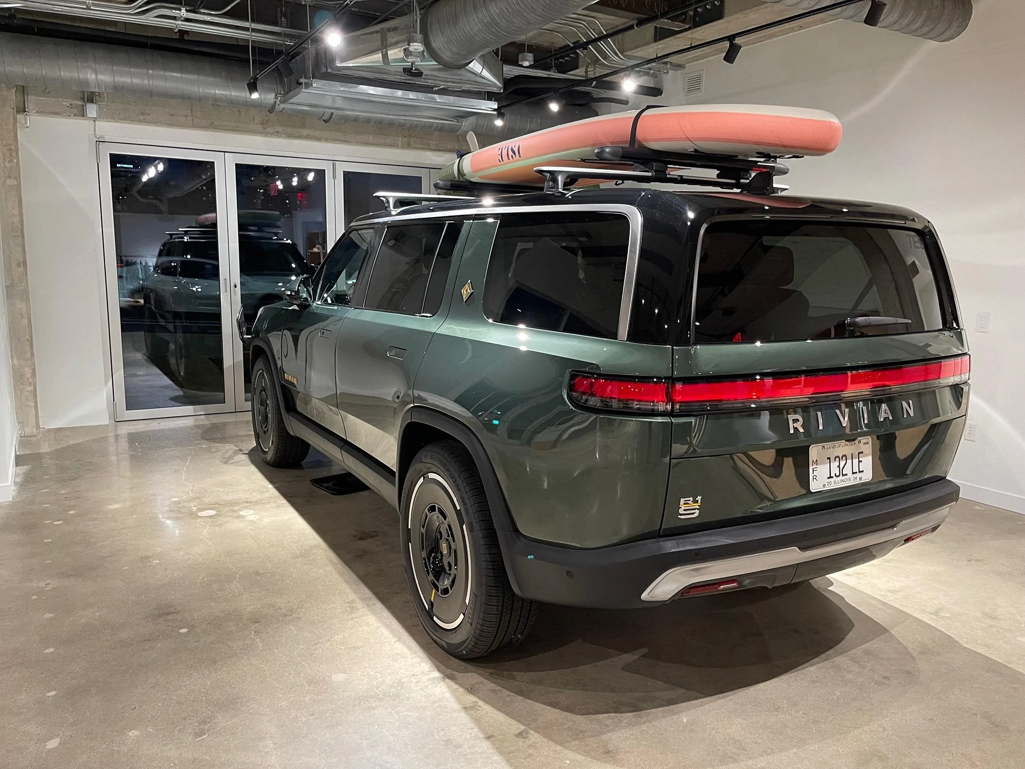 Rivian R1T R1S Gen 2 Rivian R1 - Real Life Pictures & Impressions IMG_3205