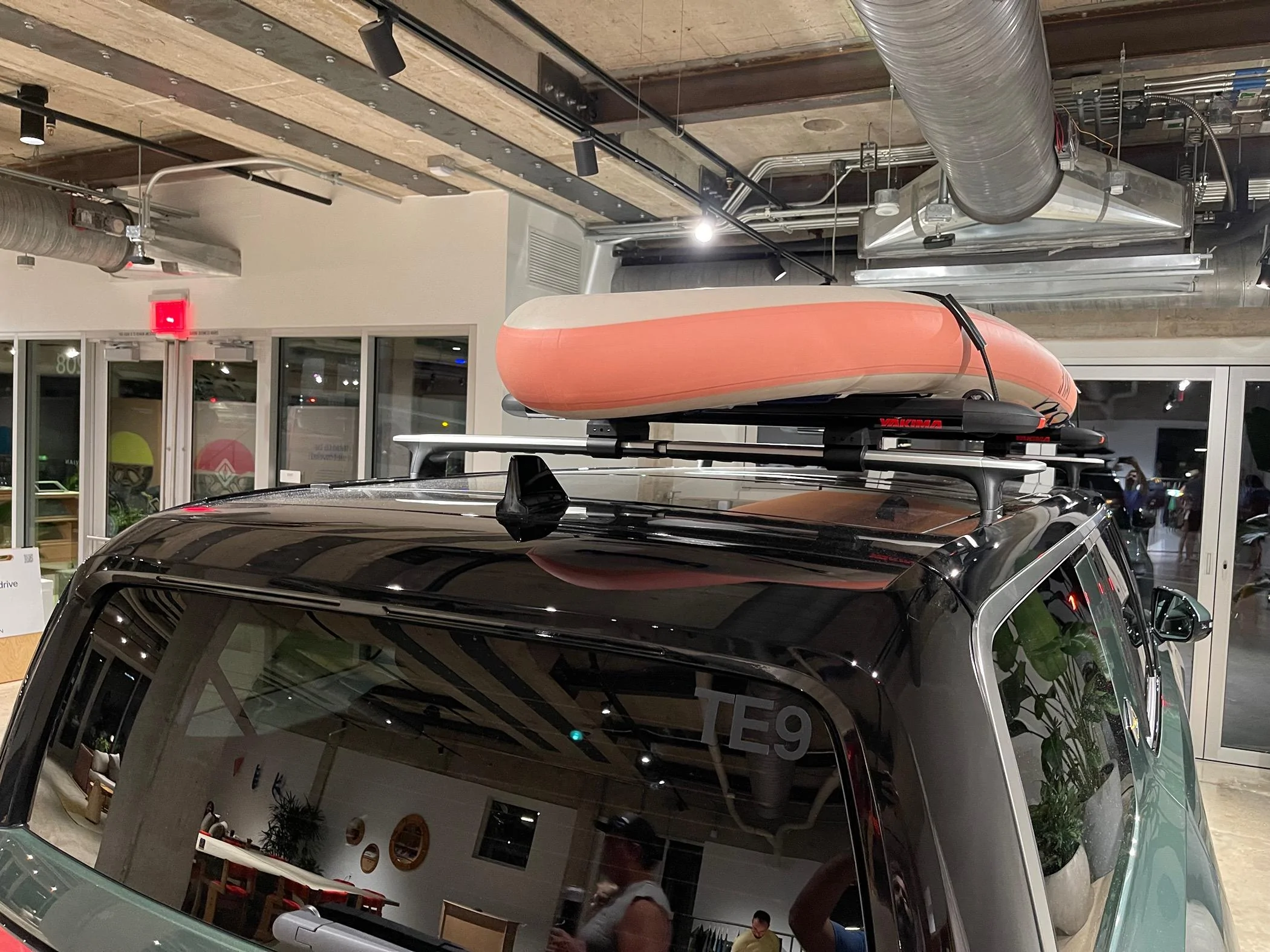 Rivian R1T R1S Gen 2 Rivian R1 - Real Life Pictures & Impressions IMG_3217