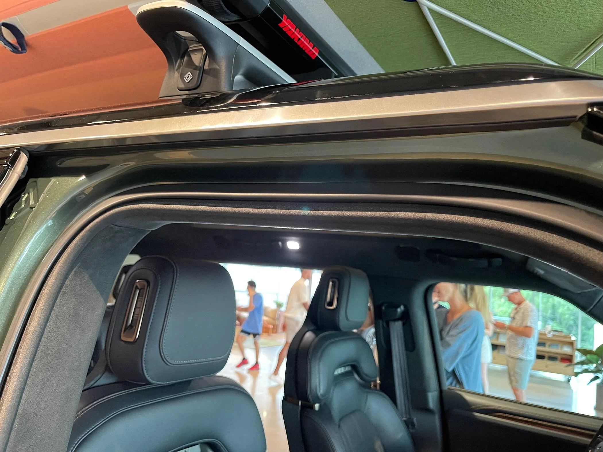 Rivian R1T R1S Gen 2 Rivian R1 - Real Life Pictures & Impressions IMG_3077