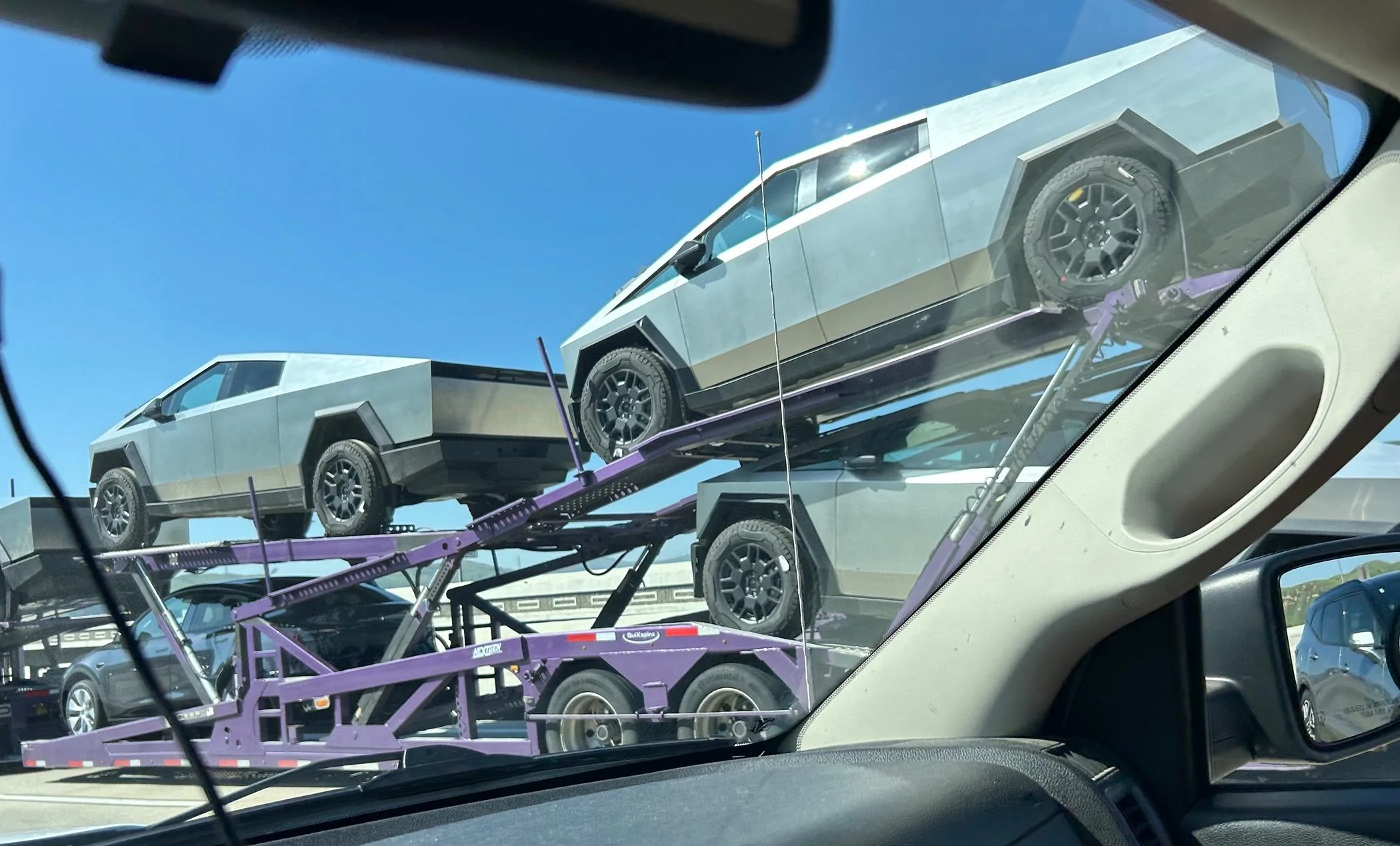 Rivian R1T R1S How I Know Cybertruck Pre-Orders have TANKED on Sales IMG_0236