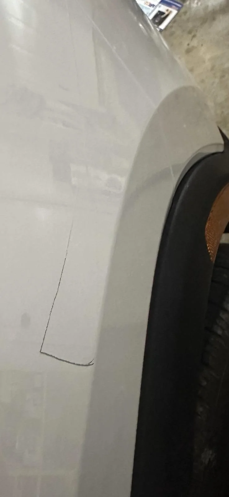 Rivian R1T R1S R1S got keyed--Gary didn't see a thing. R1S keyed