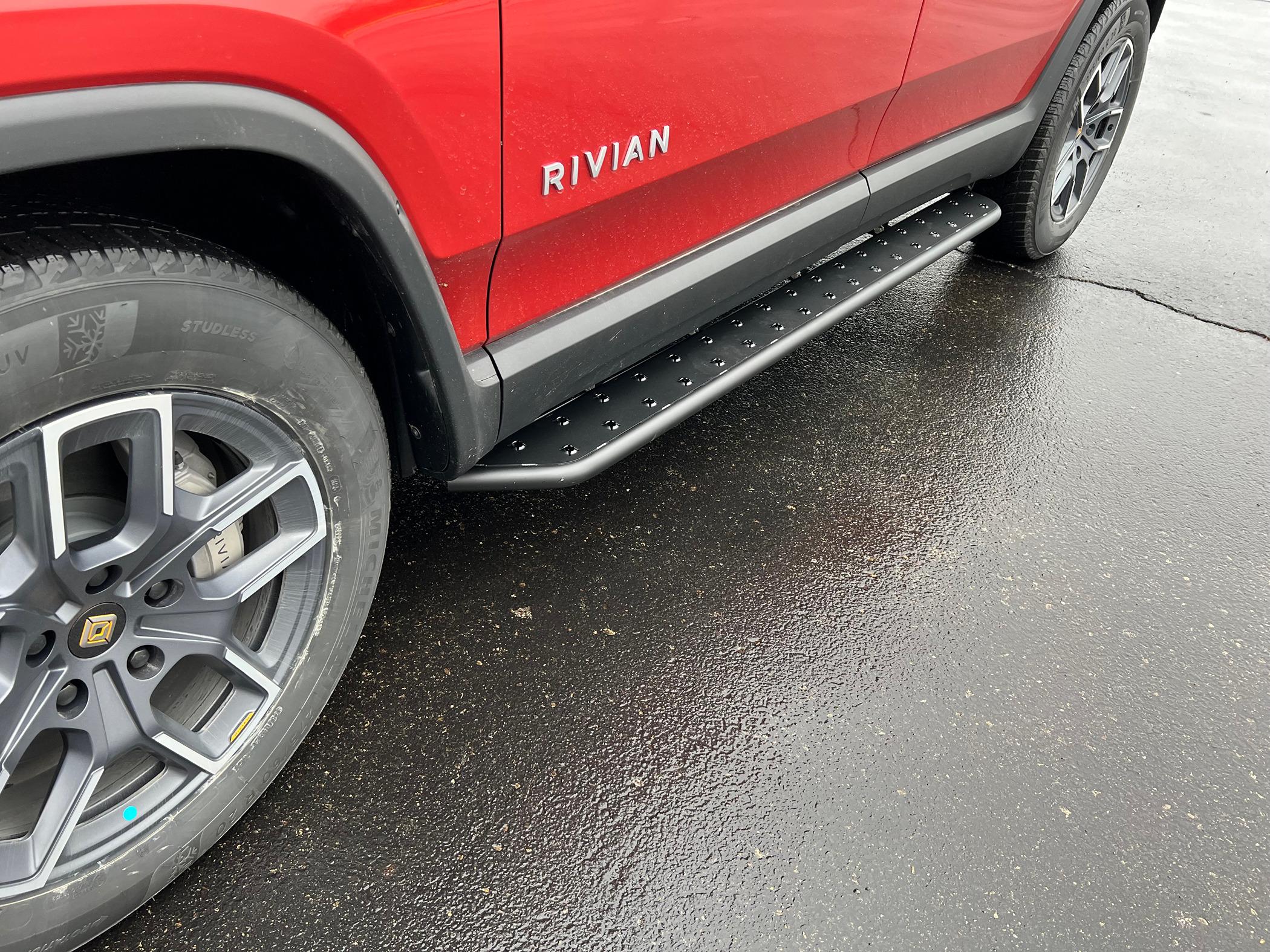 Rivian R1T R1S RealWheels EV Stainless Steel Running Boards IMG_3441.JPG