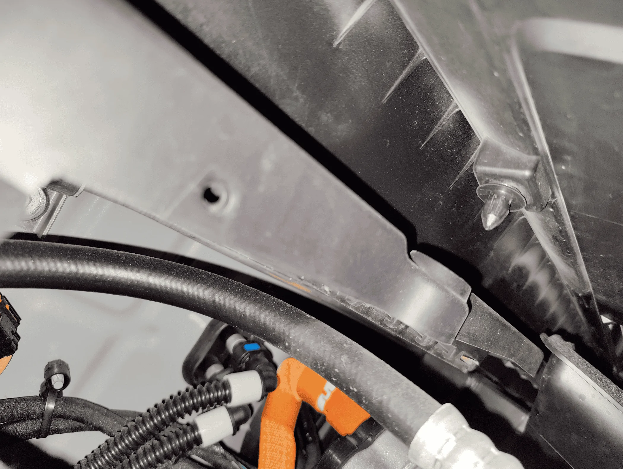 Rivian R1T R1S Rivian executive acknowledges R1S AC noise problem 1718664783305-5l