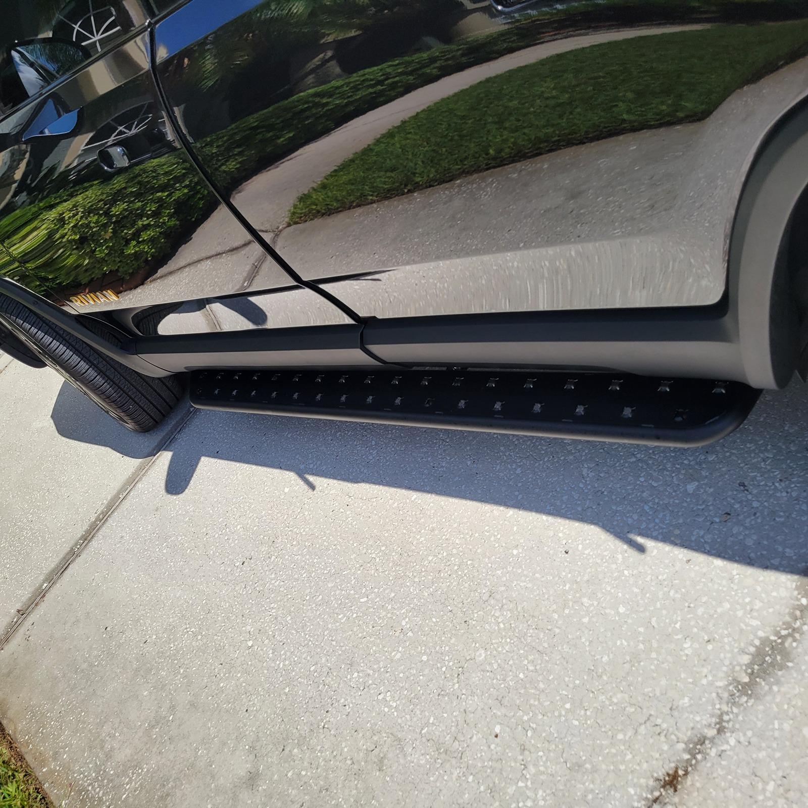 Rivian R1T R1S RealWheels EV Stainless Steel Running Boards RunningBoardsLHSCloseU