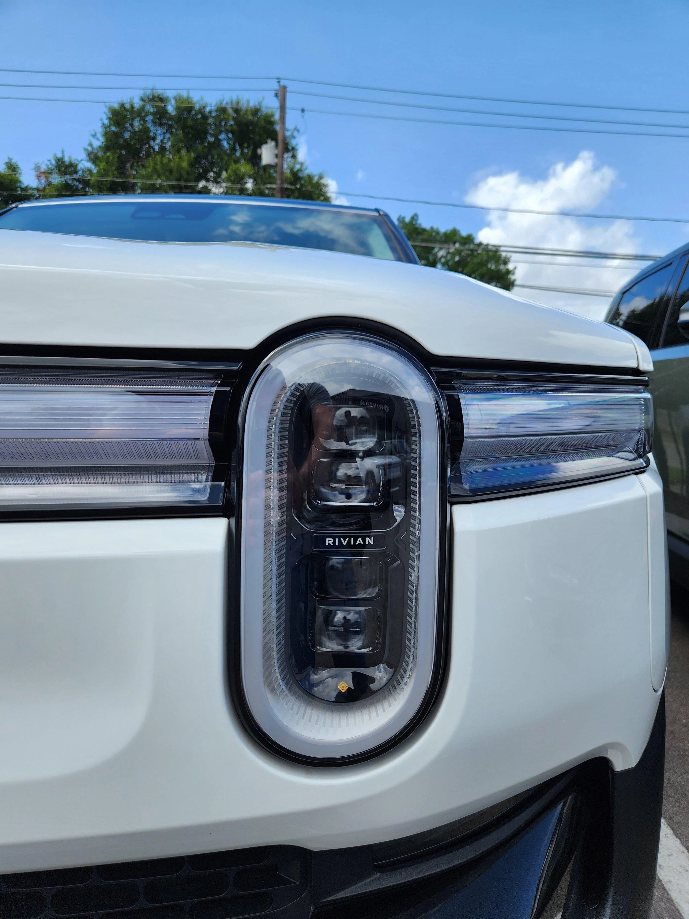 Rivian R1T R1S First (for me) Gen 2 R1S Refresh Spotted in Austin 20240618_112121