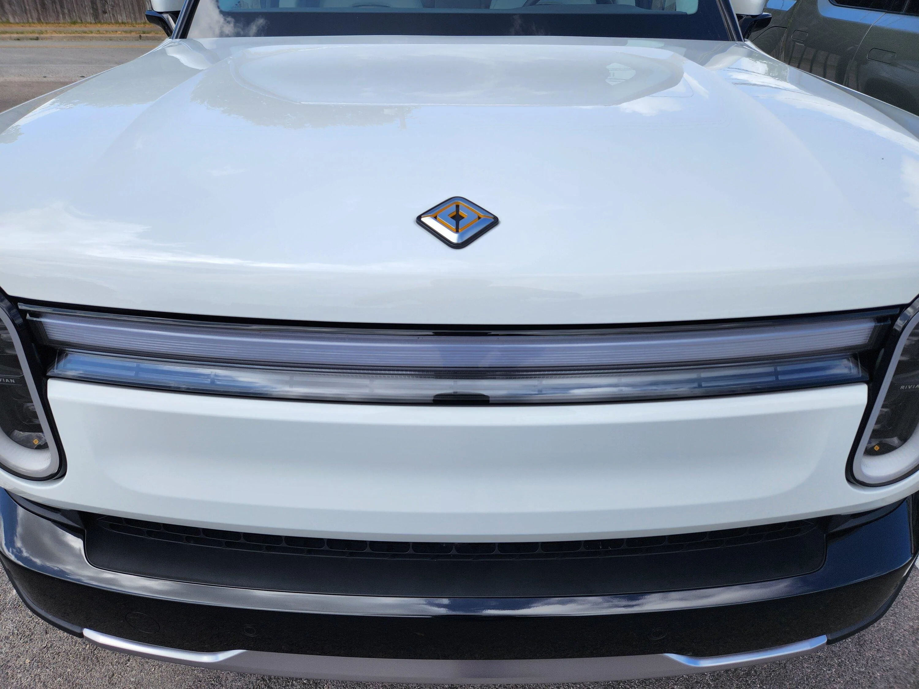 Rivian R1T R1S First (for me) Gen 2 R1S Refresh Spotted in Austin 20240618_112114